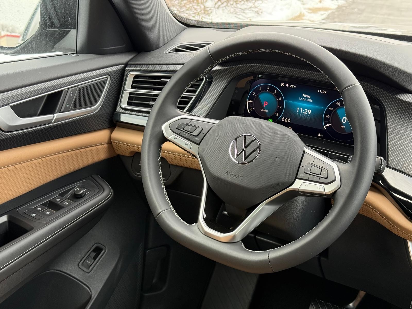 Volkswagen Atlas Cross Sport Vehicle Image 09