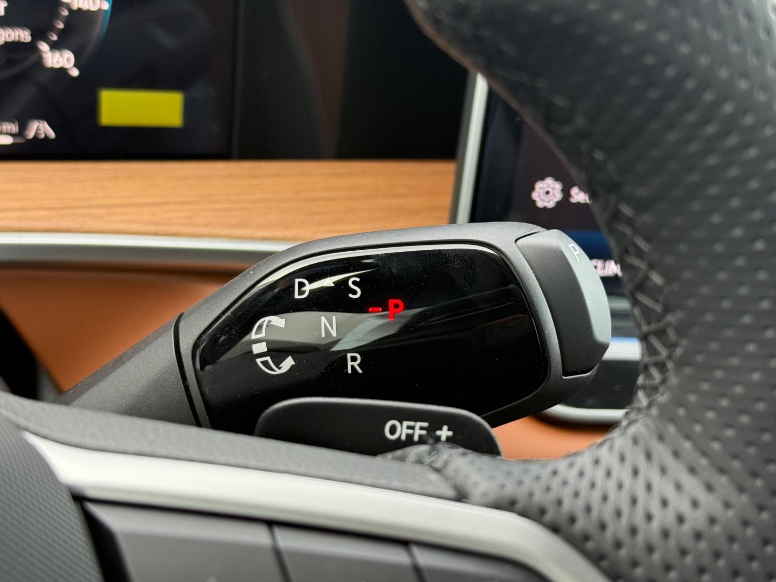 Volkswagen Tiguan Vehicle Image 12