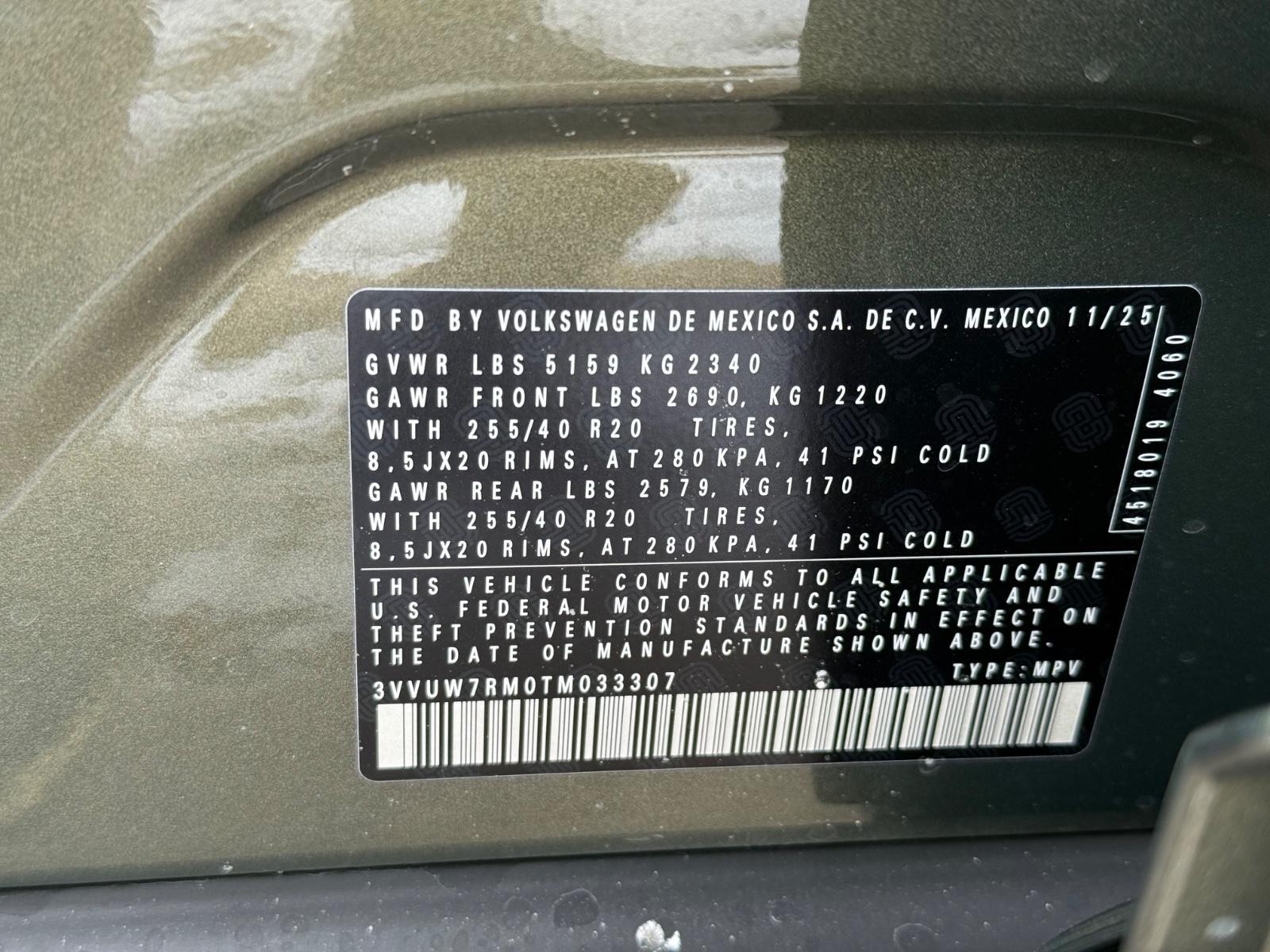 Volkswagen Tiguan Vehicle Image 18