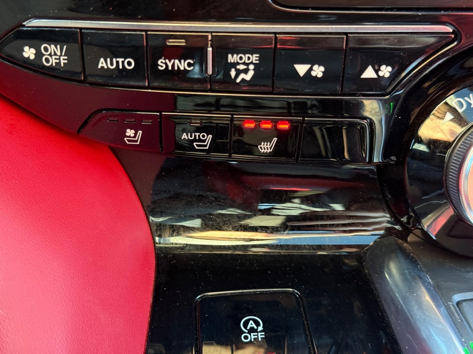 Acura MDX Vehicle Full-screen Gallery Image 21