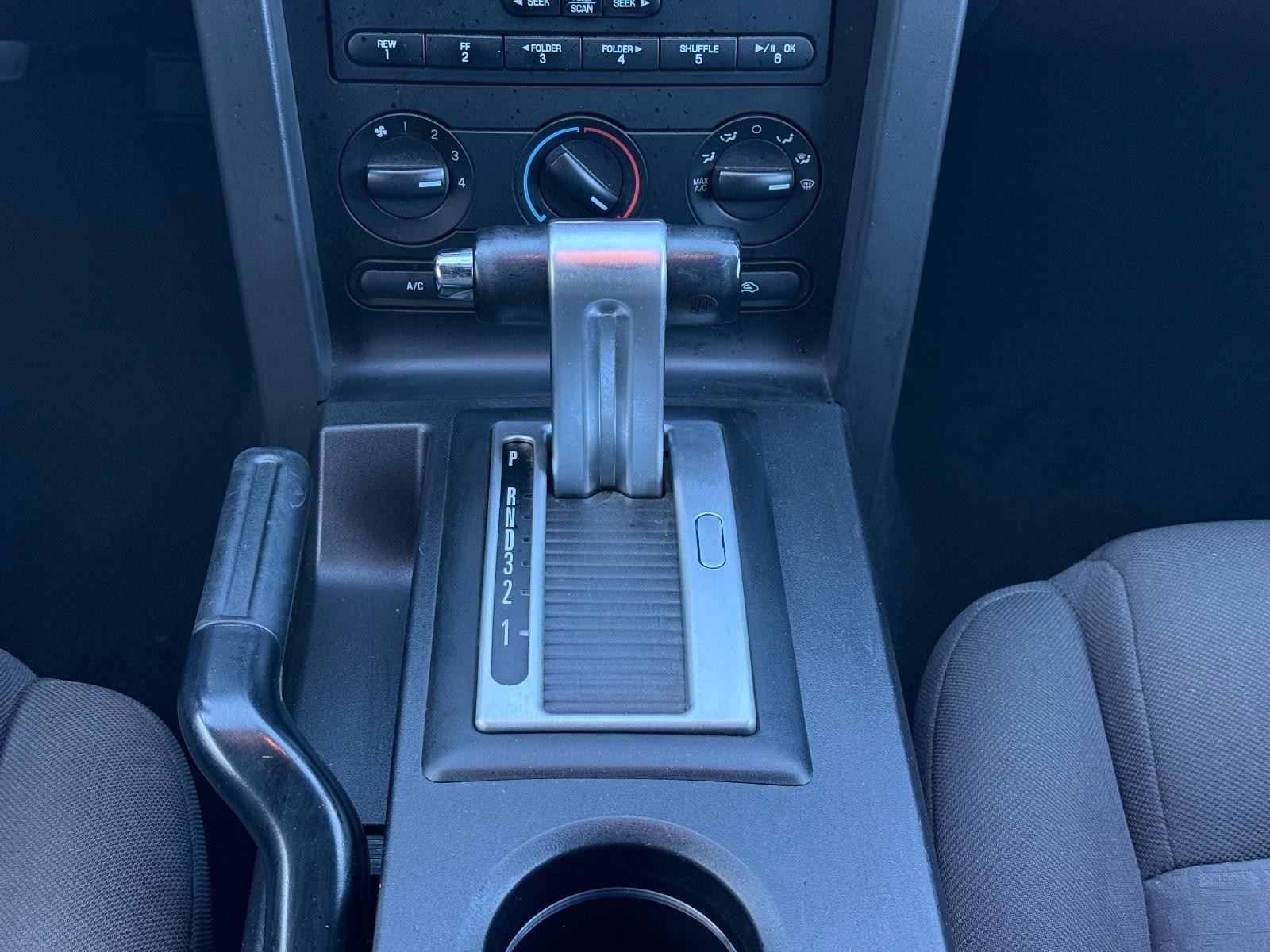 Ford Mustang Vehicle Image 12