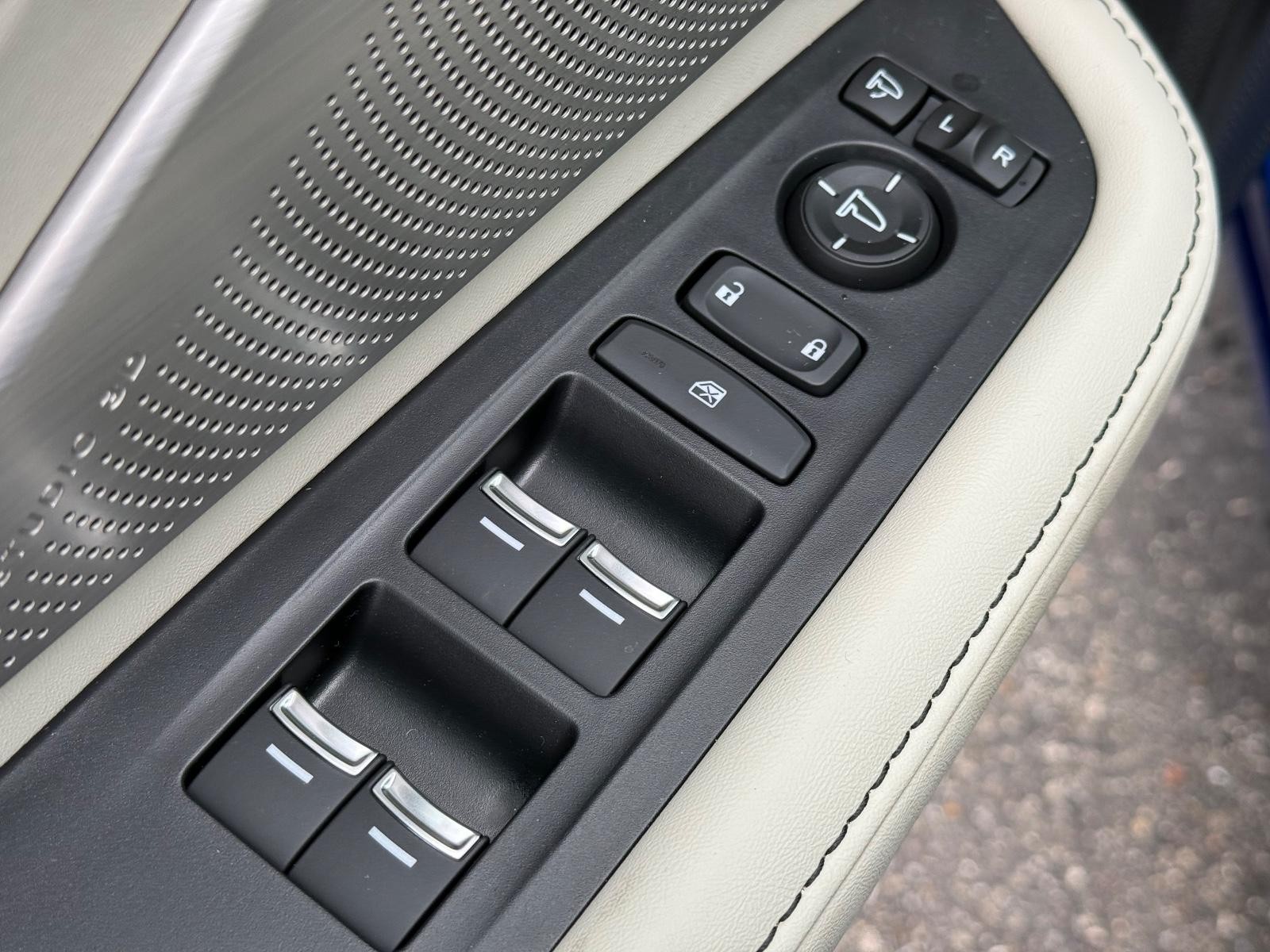 Acura RDX Vehicle Image 15