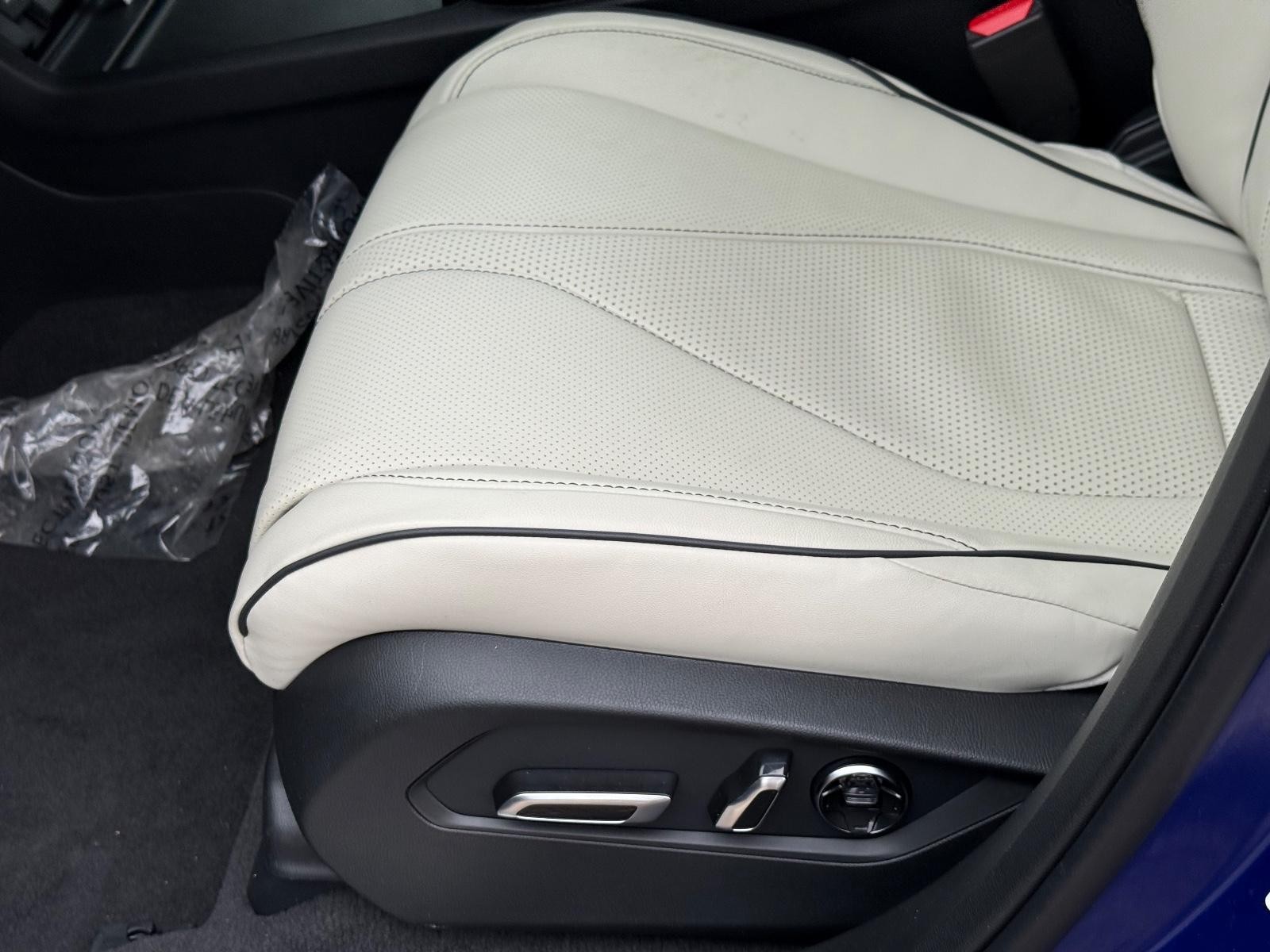 Acura RDX Vehicle Image 16