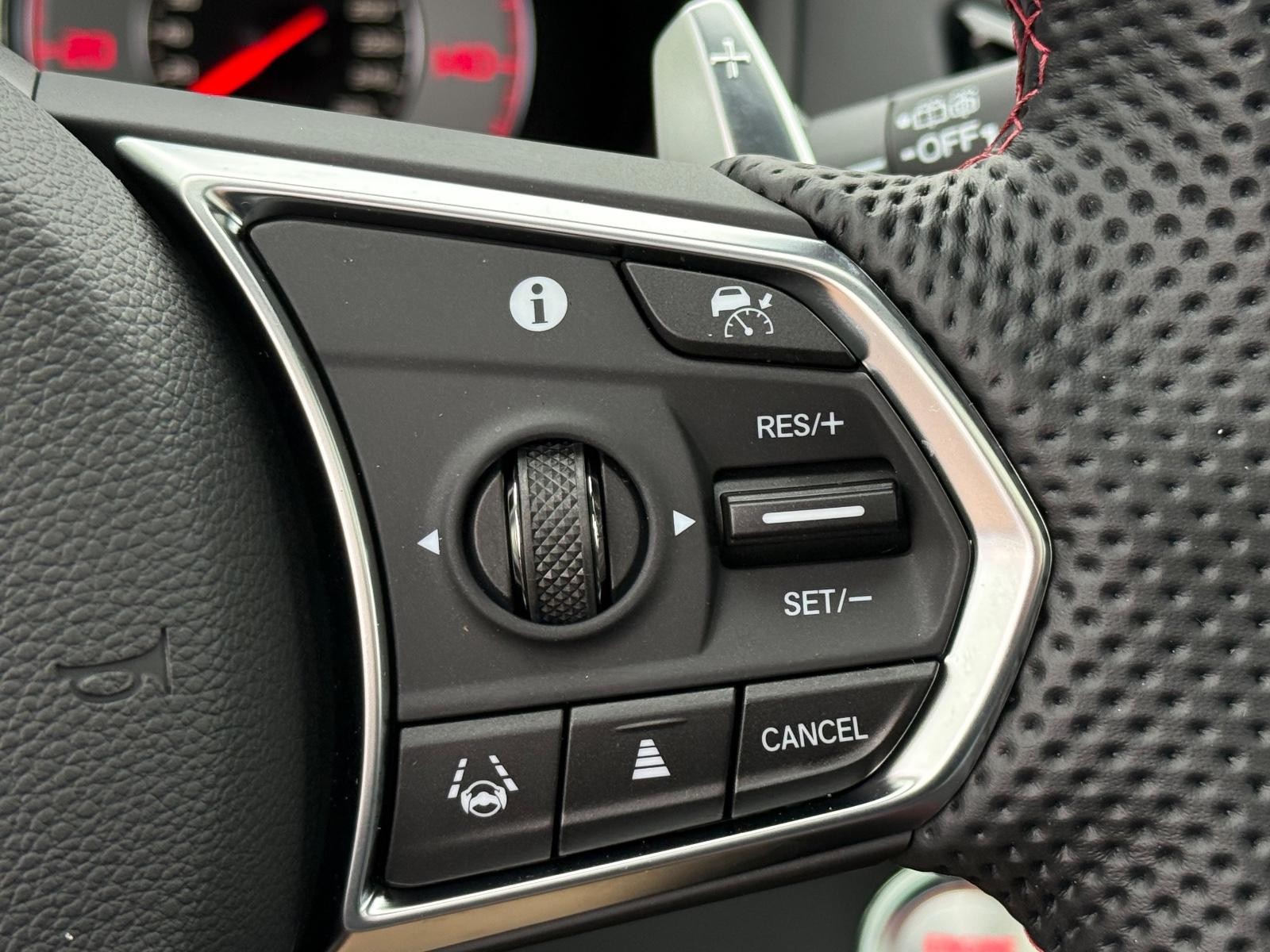 Acura RDX Vehicle Image 12