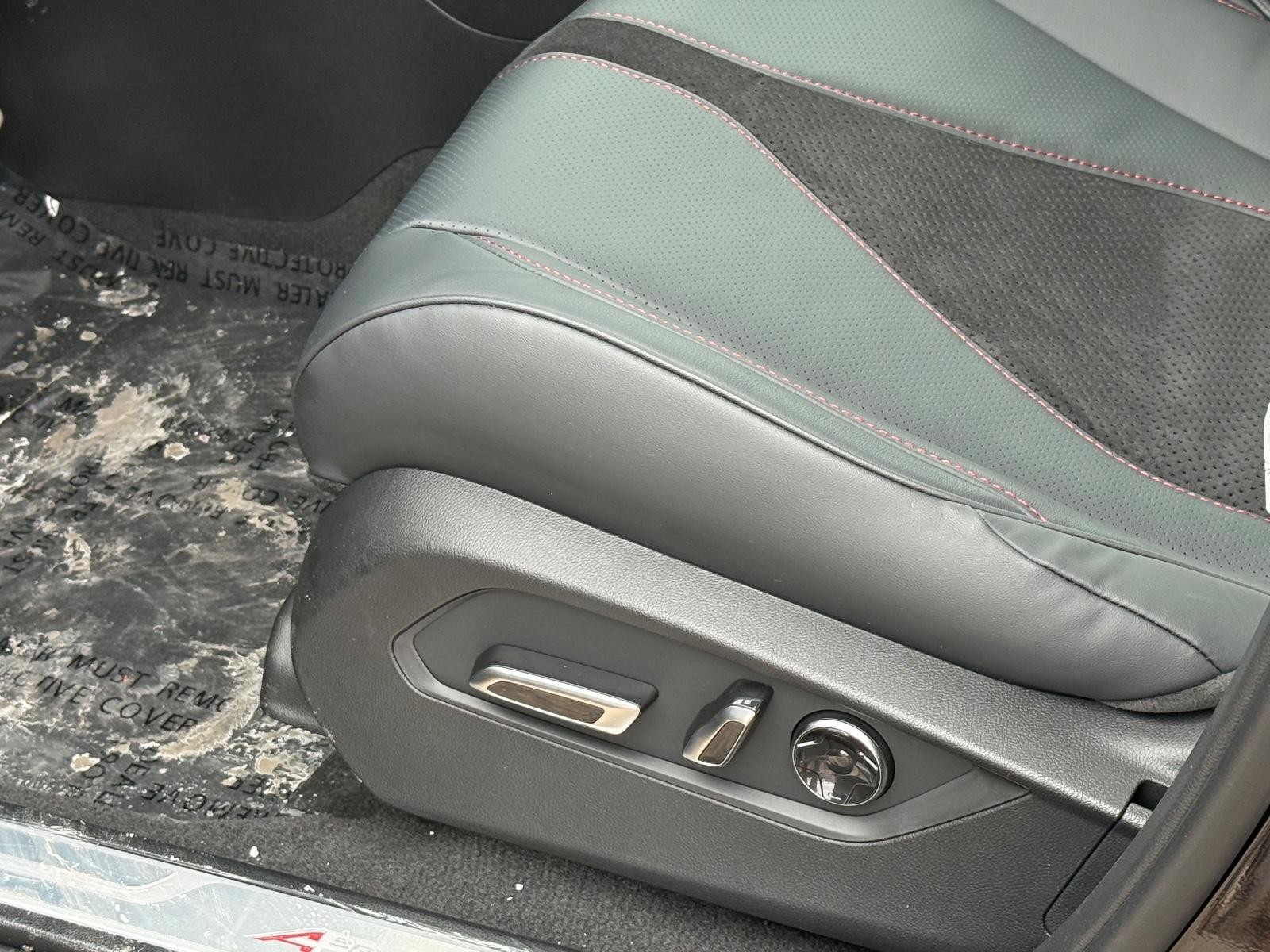 Acura RDX Vehicle Image 16