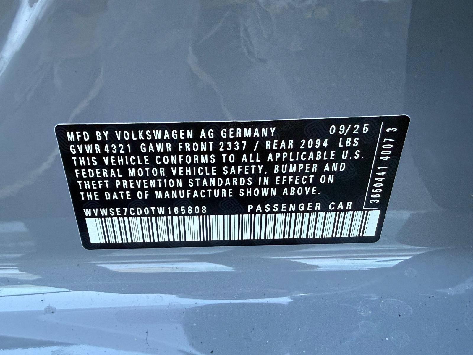 Volkswagen Golf GTI Vehicle Image 17