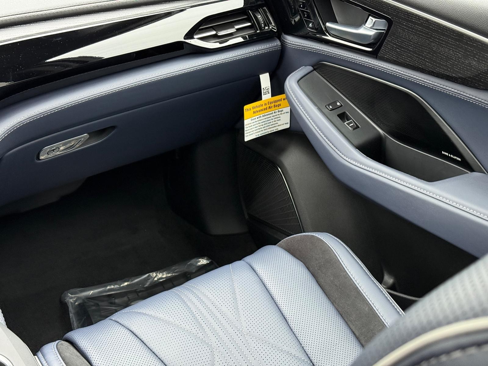 Acura MDX Vehicle Image 09