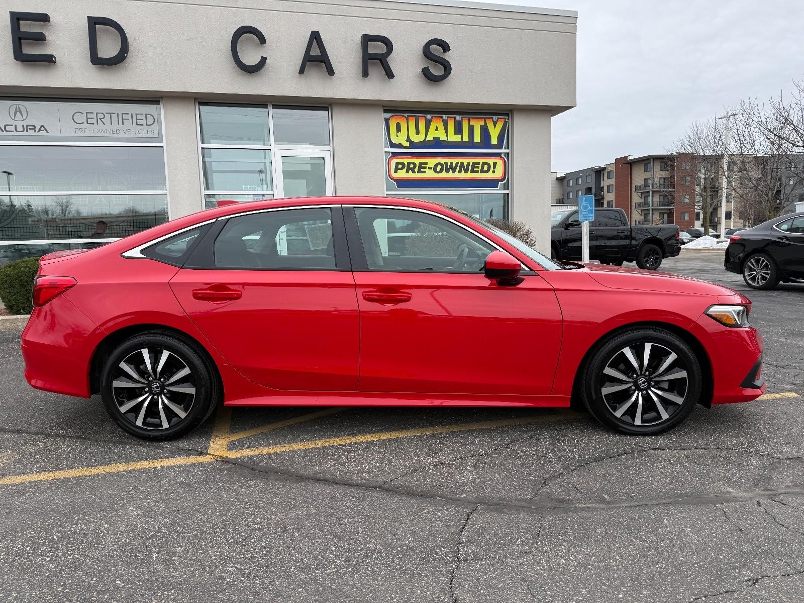 Honda Civic Sedan Vehicle Image 02