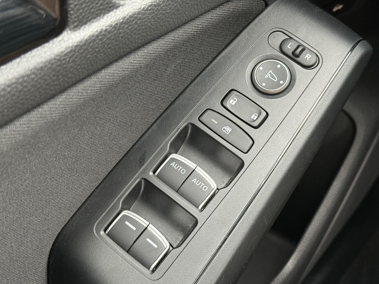 Honda Civic Sedan Vehicle Image 20