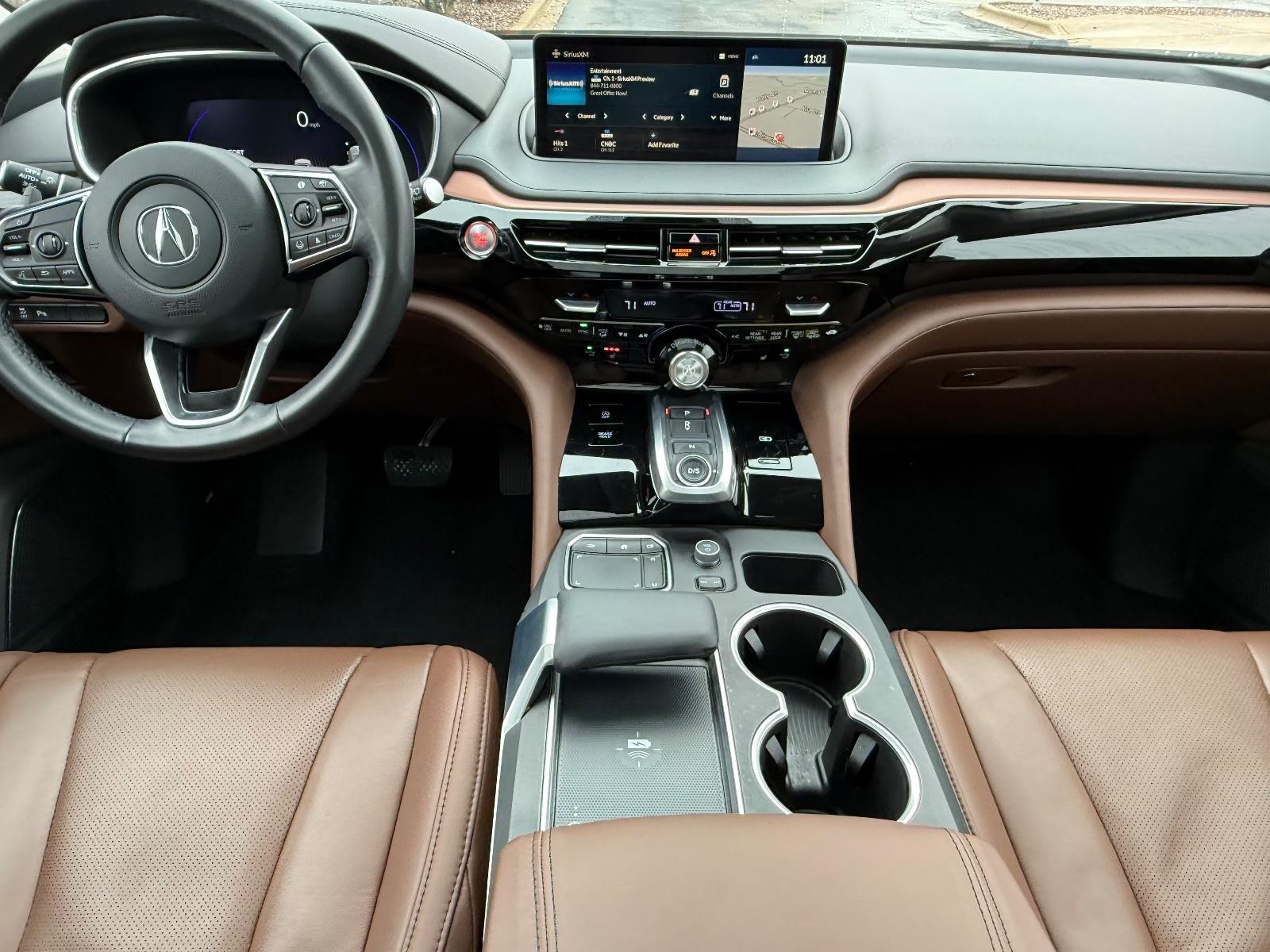 Acura MDX Vehicle Full-screen Gallery Image 06