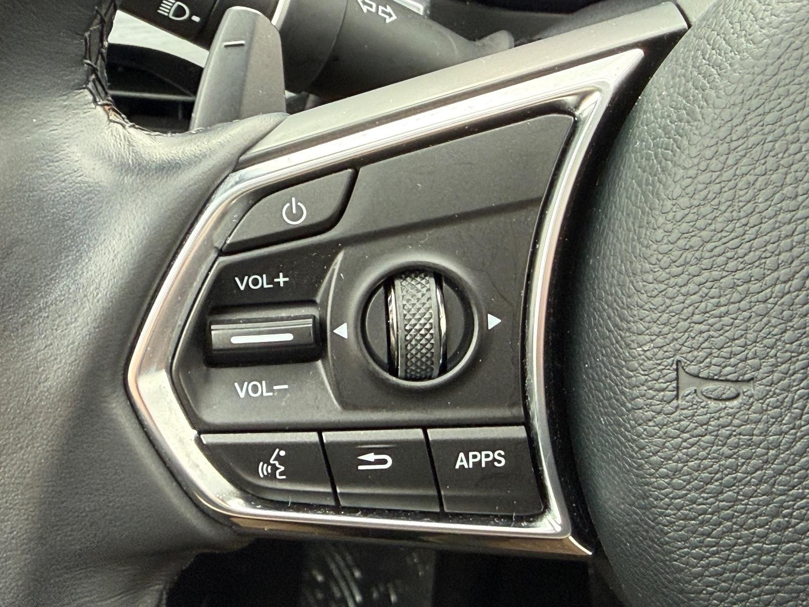 Acura MDX Vehicle Full-screen Gallery Image 12