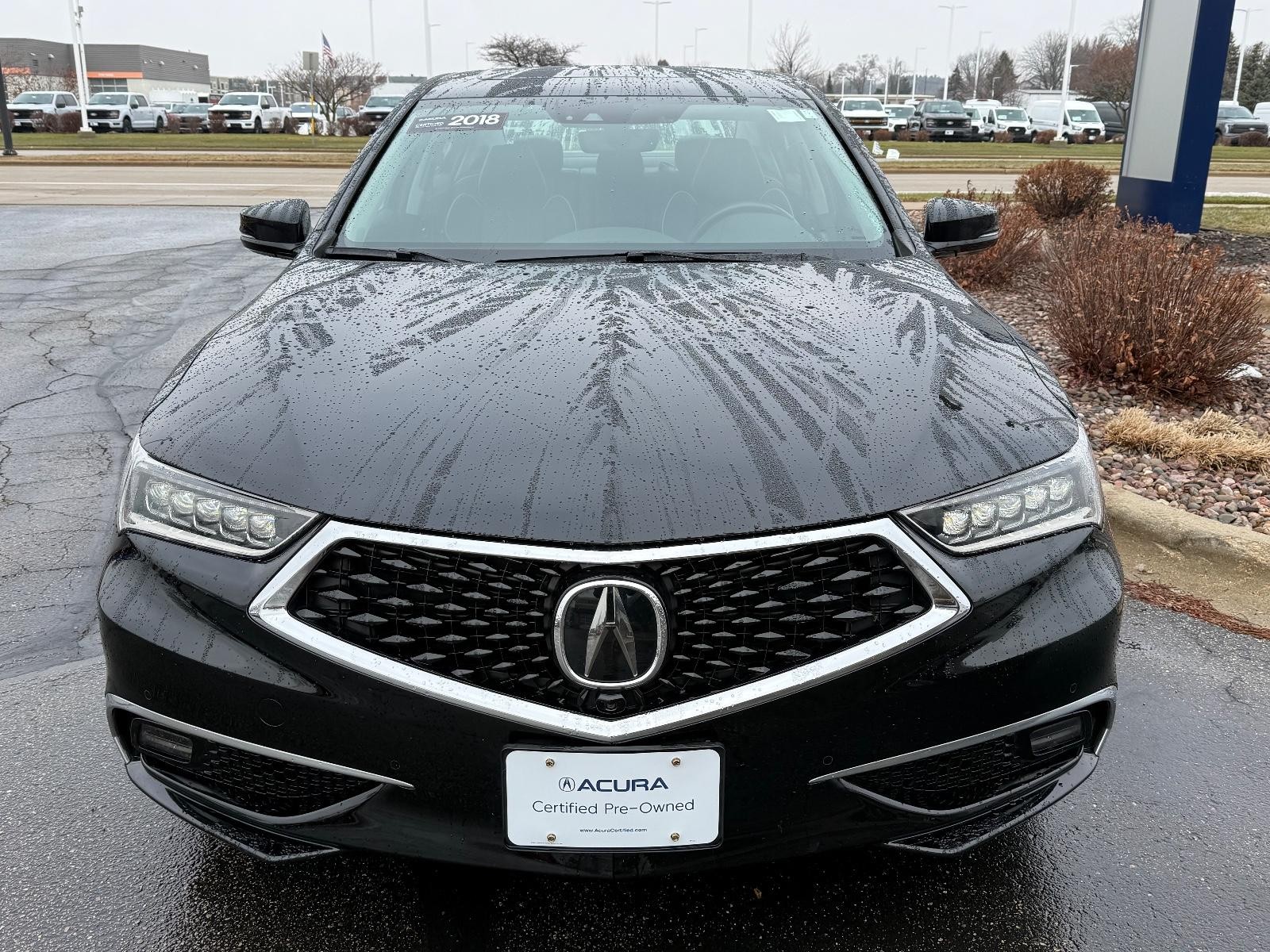 Acura TLX Vehicle Full-screen Gallery Image 09