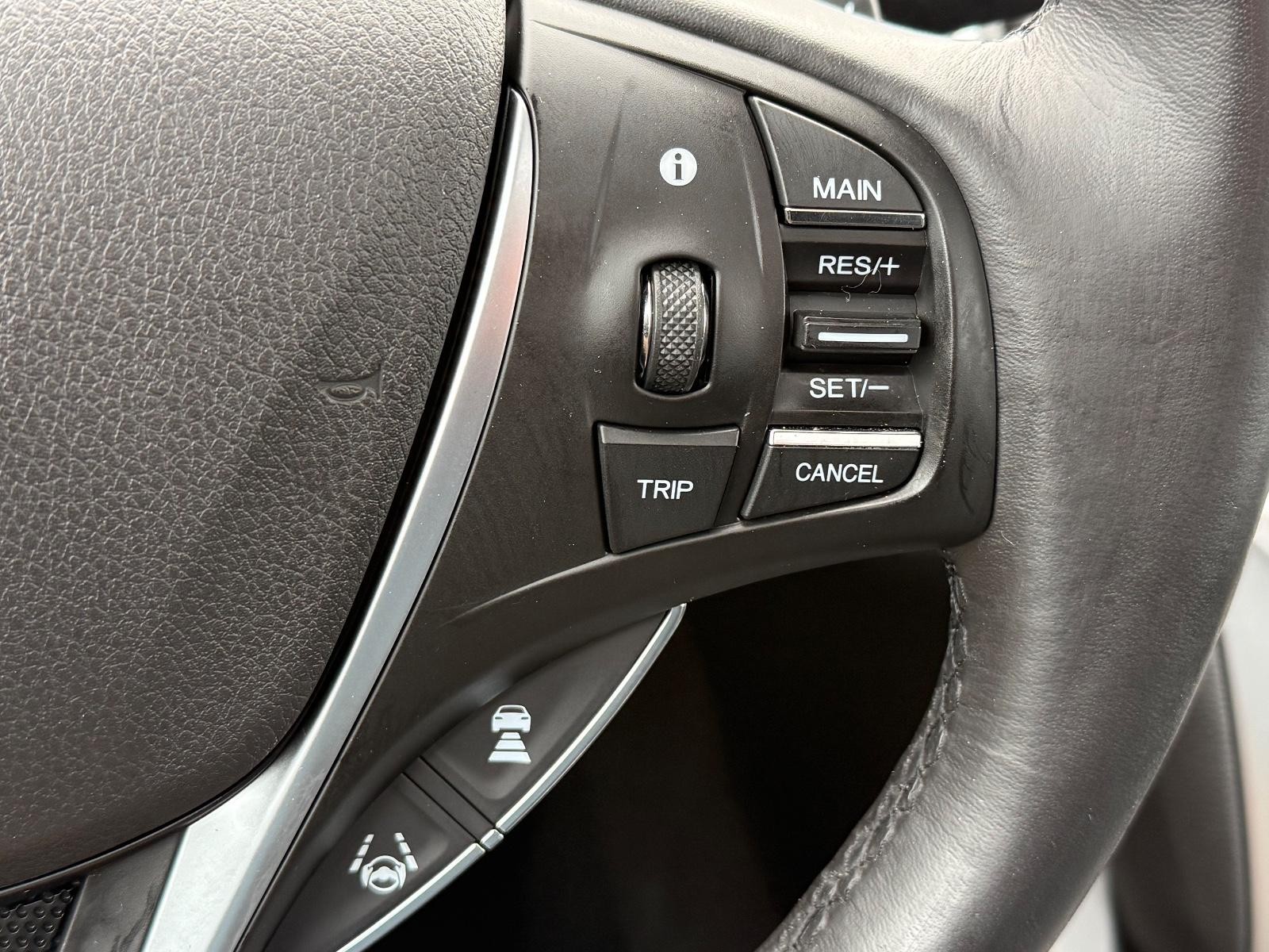 Acura TLX Vehicle Full-screen Gallery Image 18