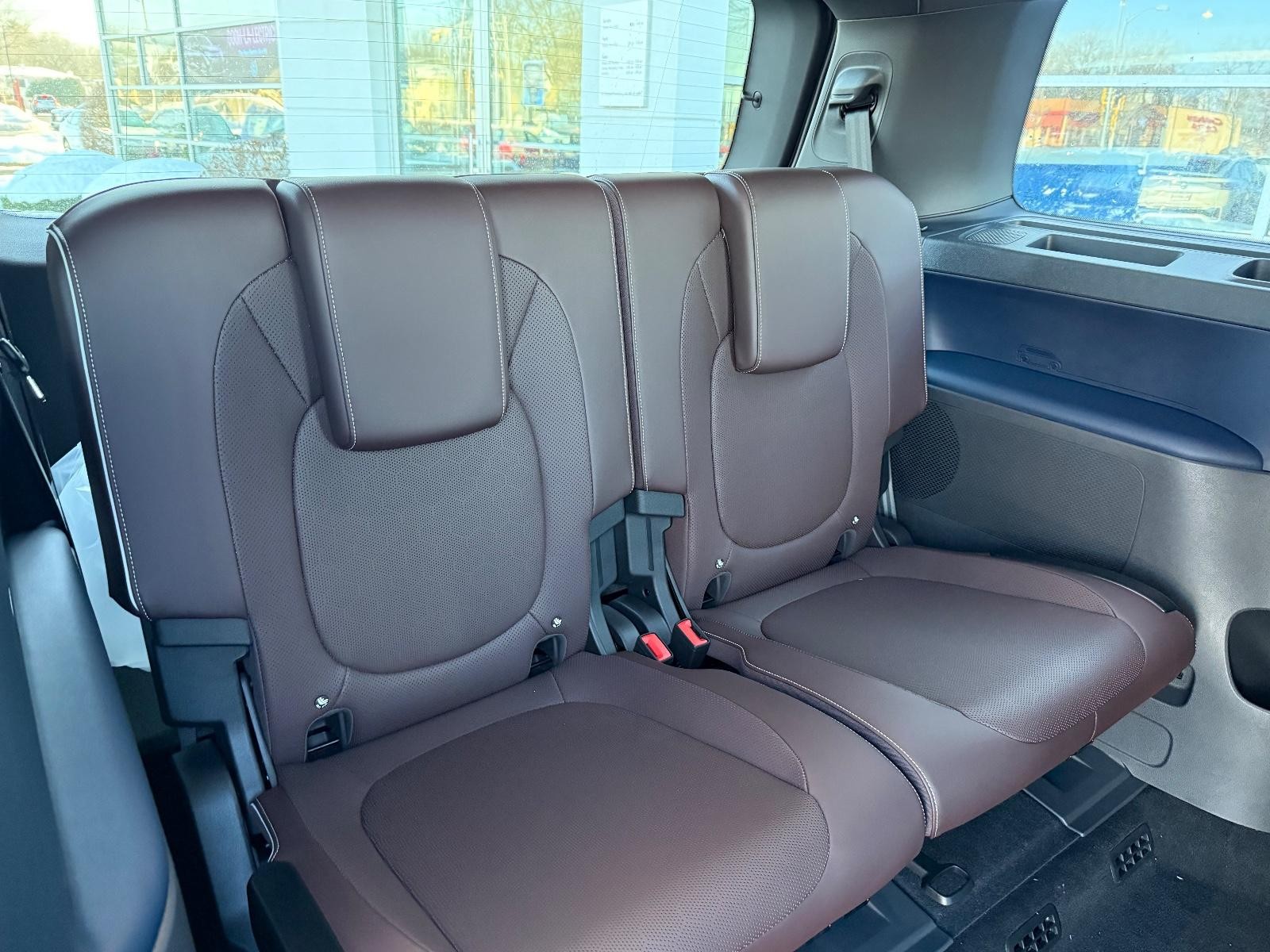 Volkswagen ID. Buzz Vehicle Image 05