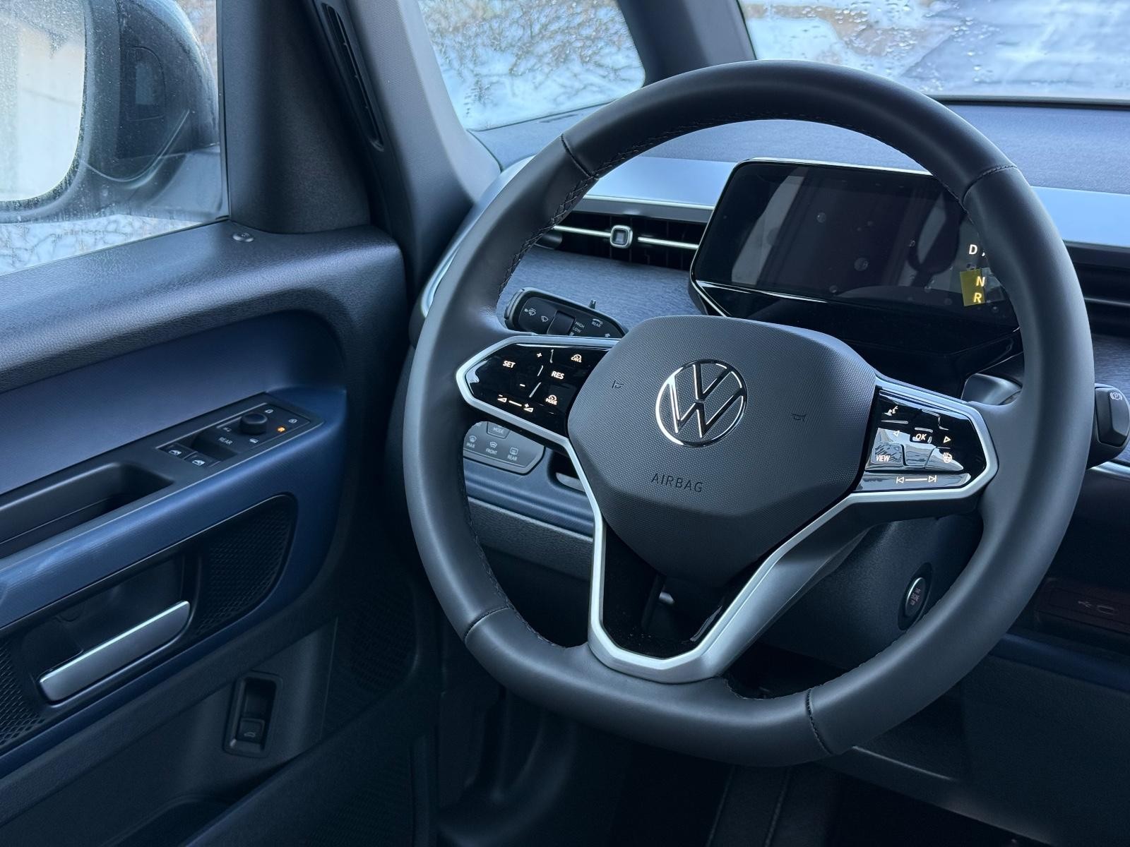 Volkswagen ID. Buzz Vehicle Image 08