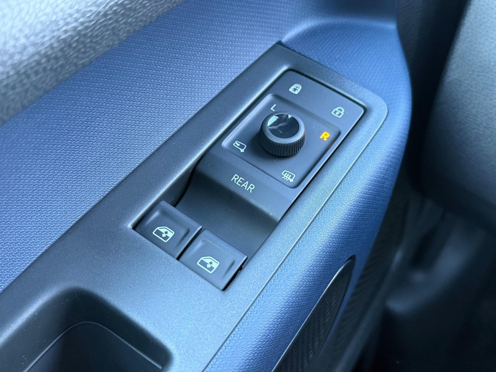 Volkswagen ID. Buzz Vehicle Image 15