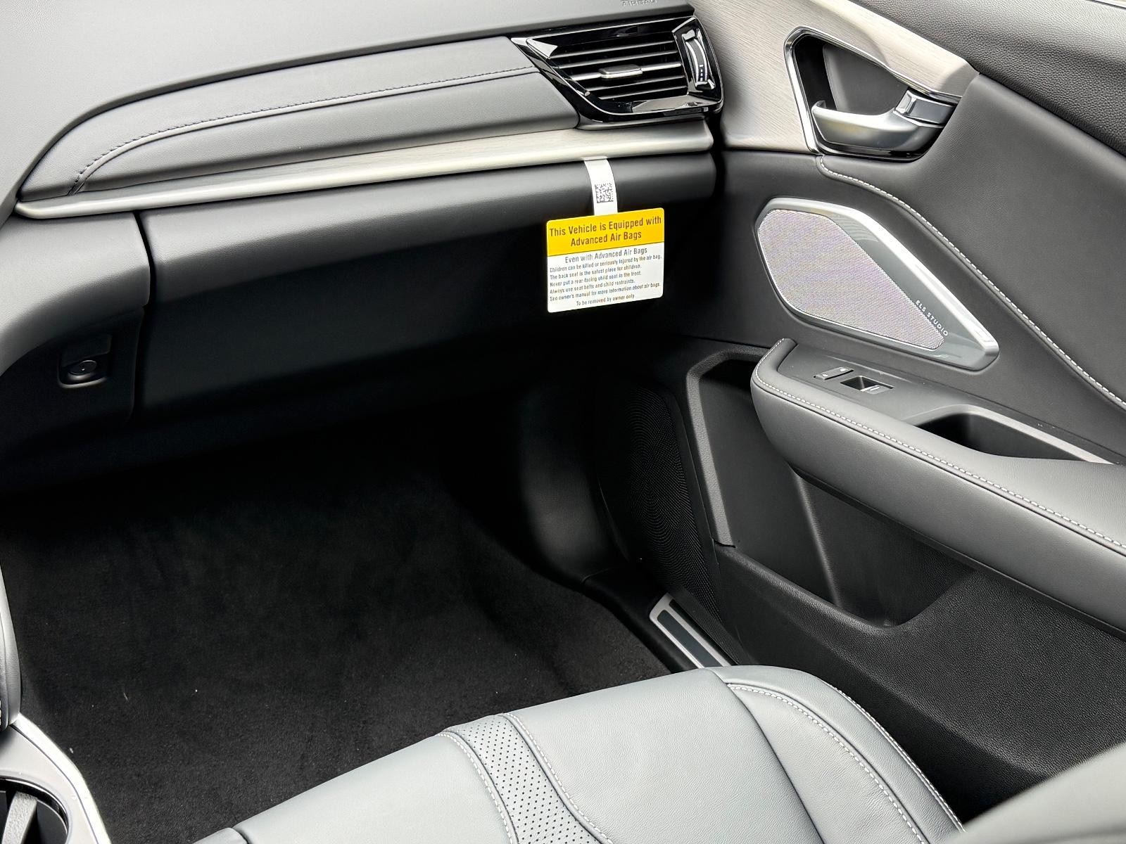 Acura RDX Vehicle Image 10