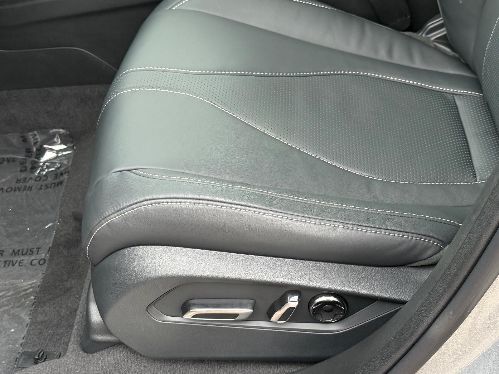 Acura RDX Vehicle Image 16