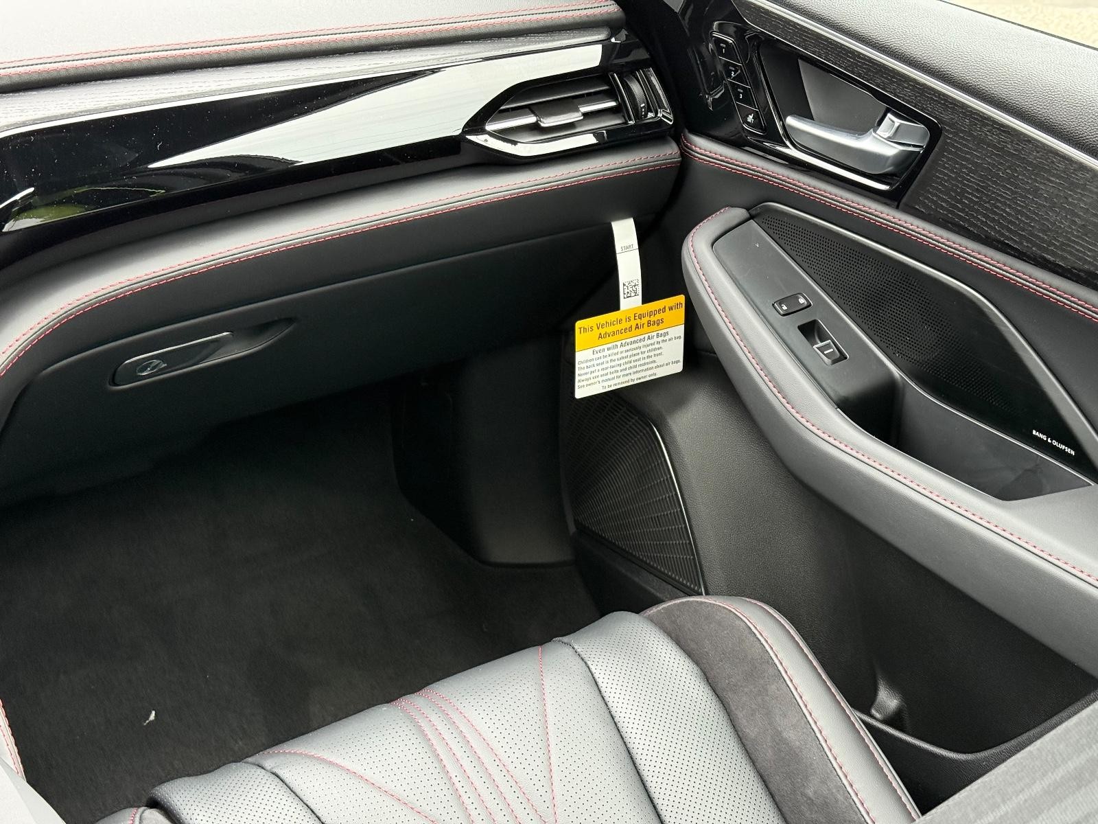 Acura MDX Vehicle Image 09