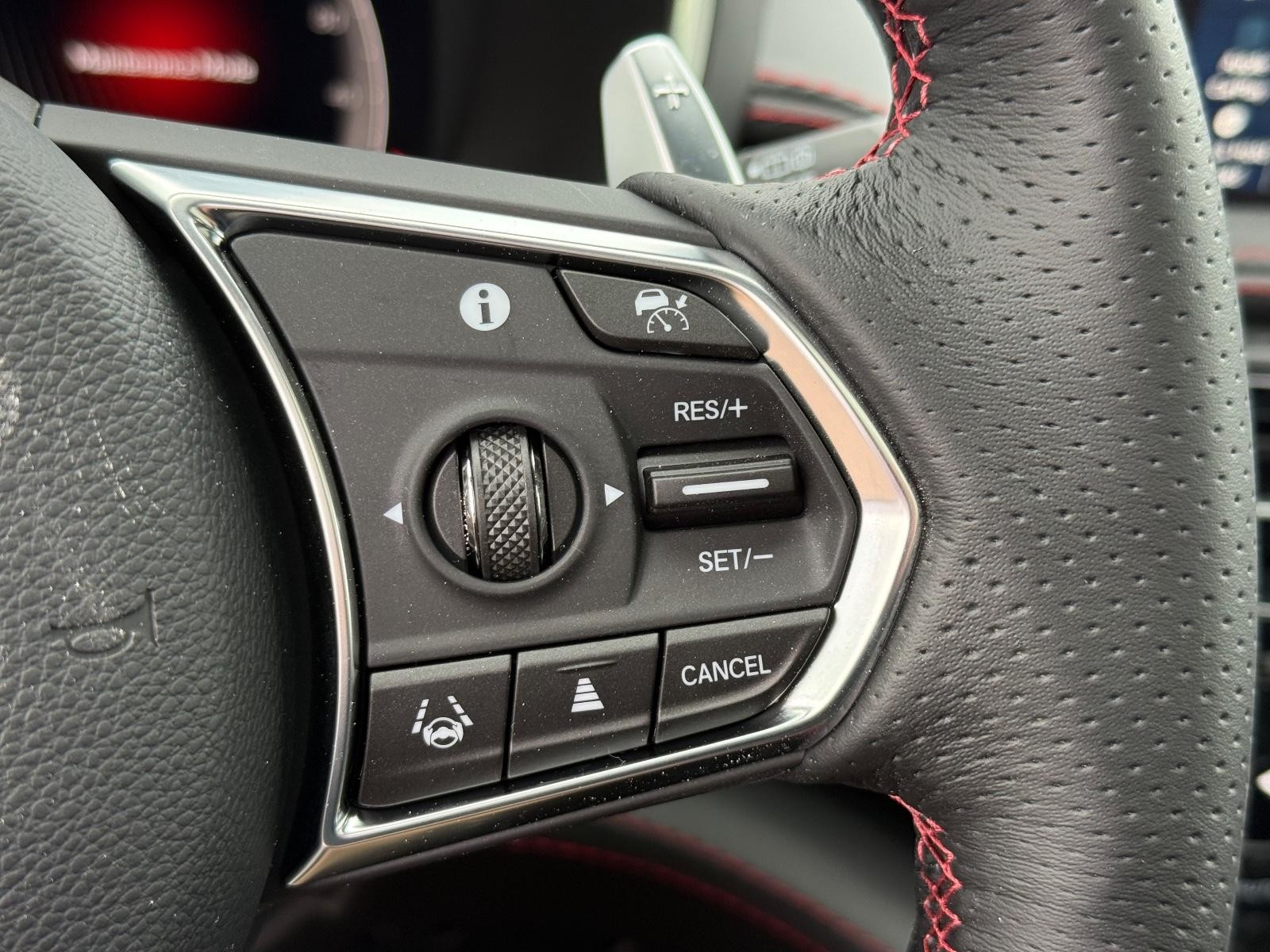 Acura MDX Vehicle Image 12