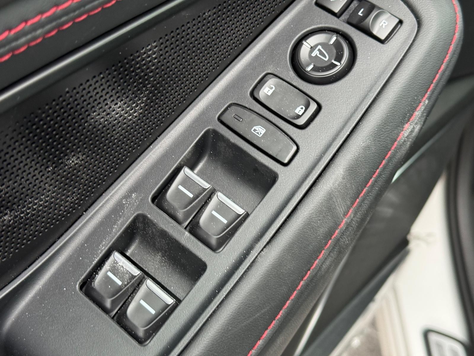 Acura MDX Vehicle Image 15