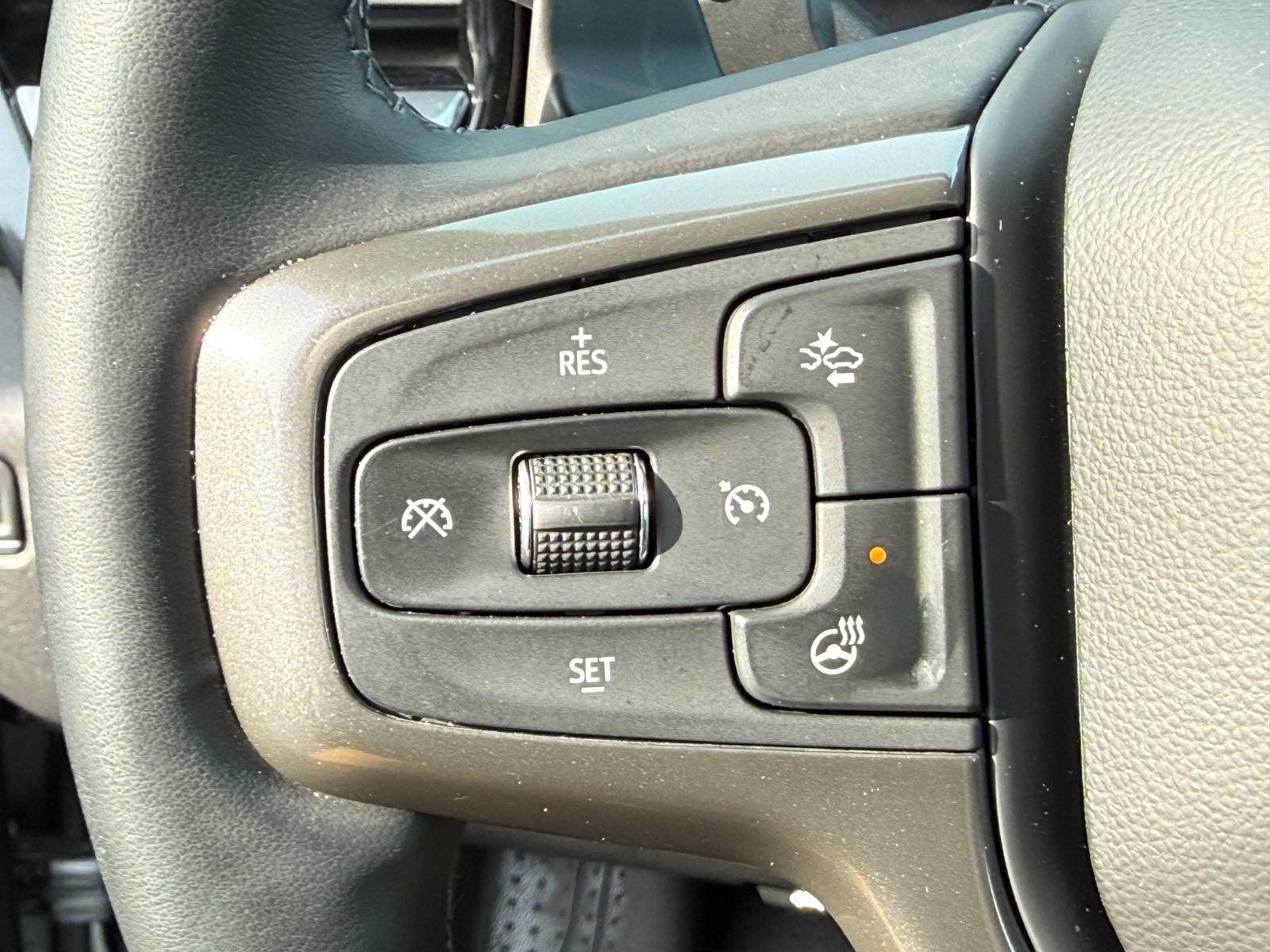 Chevrolet Silverado 1500 Vehicle Image 17