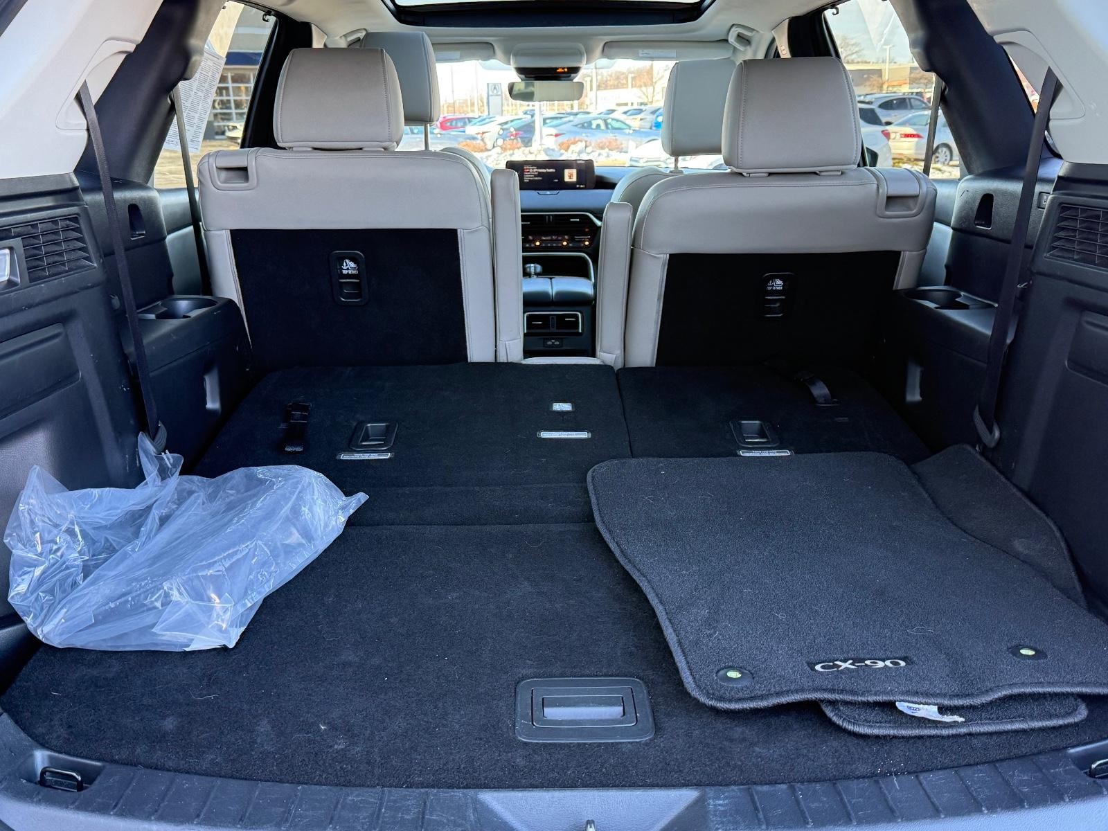 Mazda CX-90 Vehicle Image 05