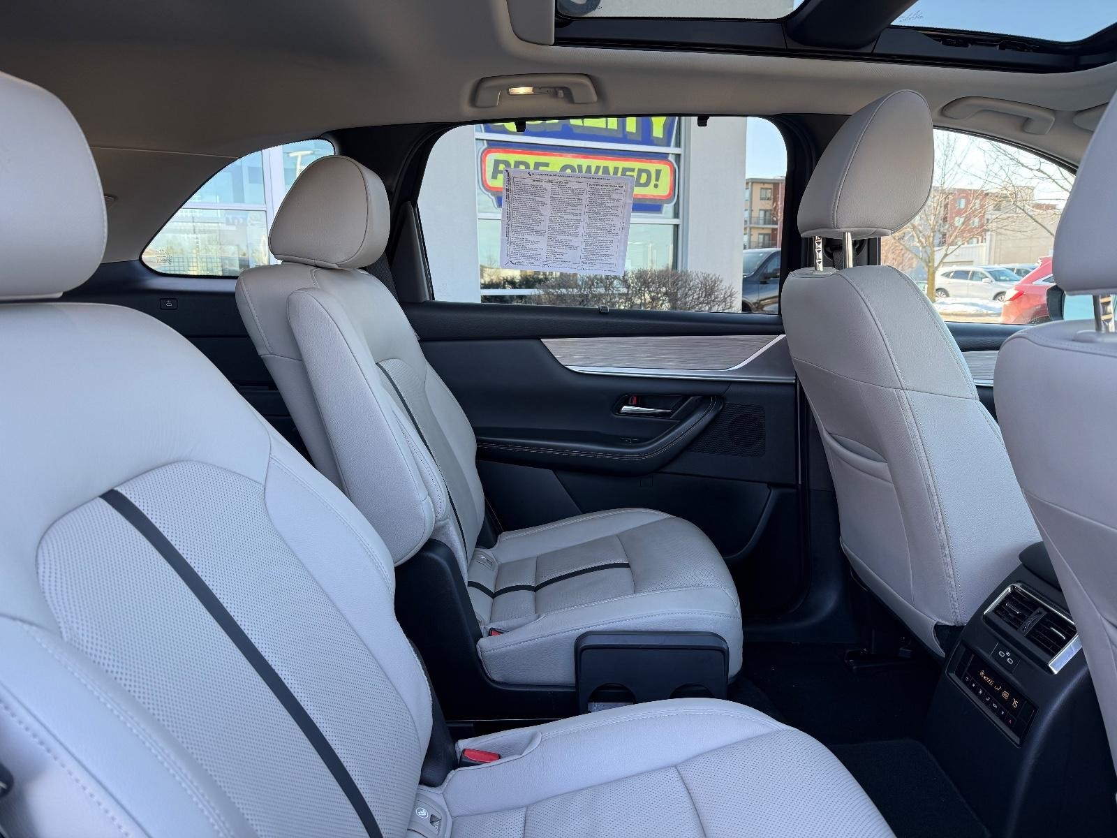 Mazda CX-90 Vehicle Image 10