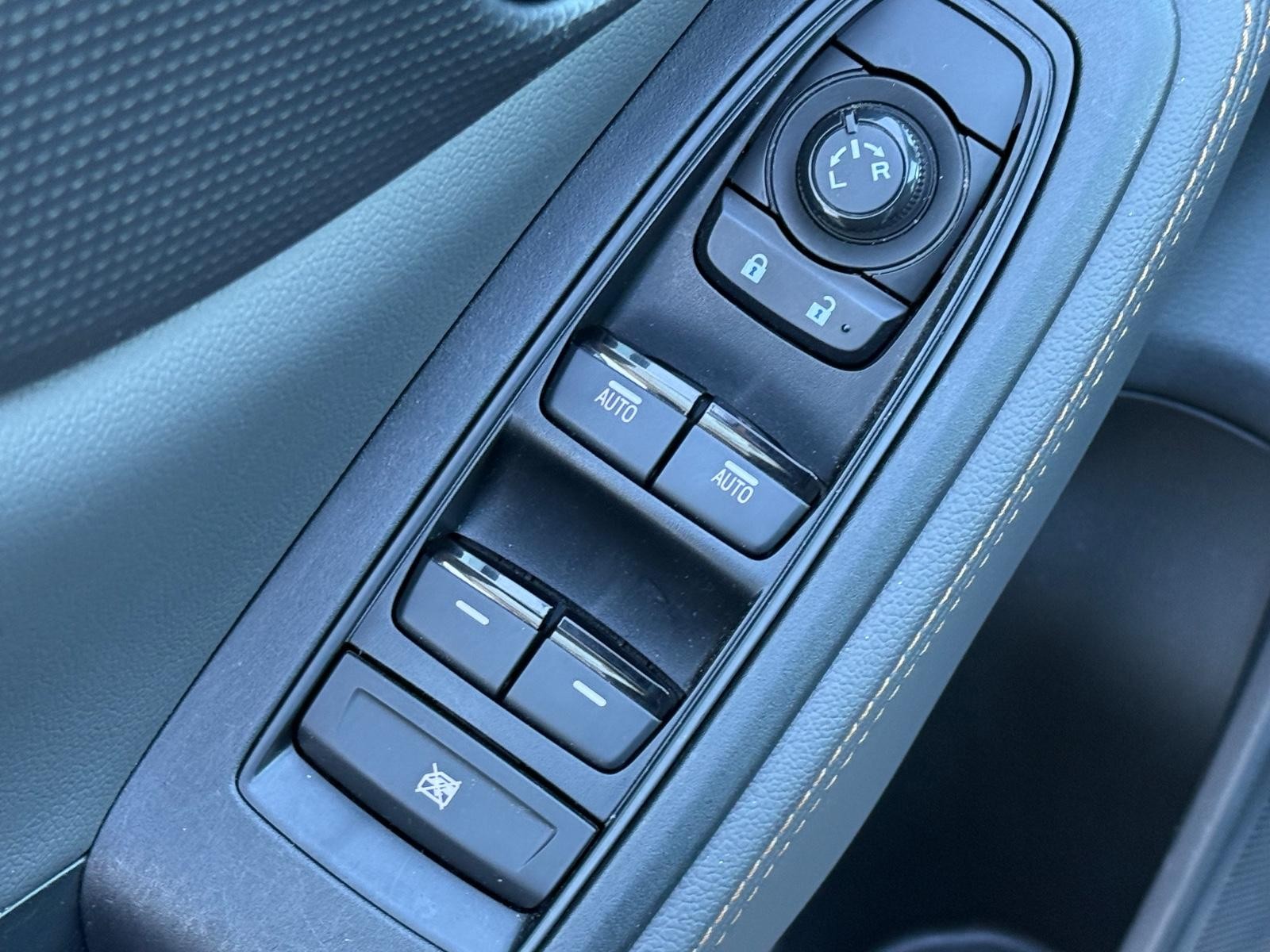 Subaru Forester Vehicle Image 22