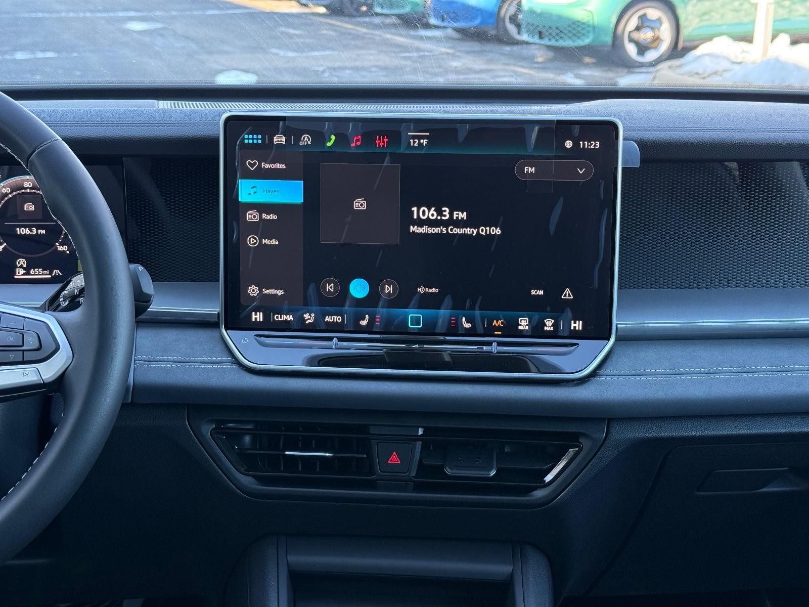 Volkswagen Tiguan Vehicle Image 07