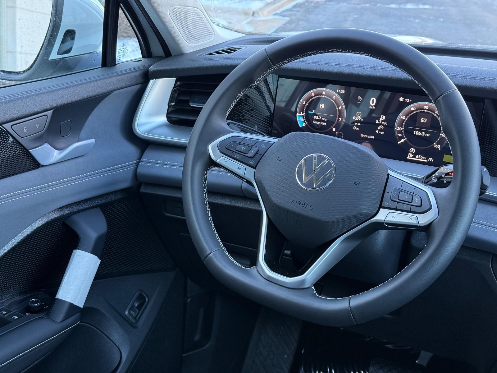 Volkswagen Tiguan Vehicle Image 08