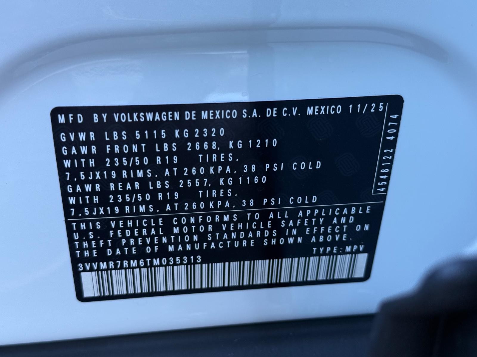 Volkswagen Tiguan Vehicle Image 17