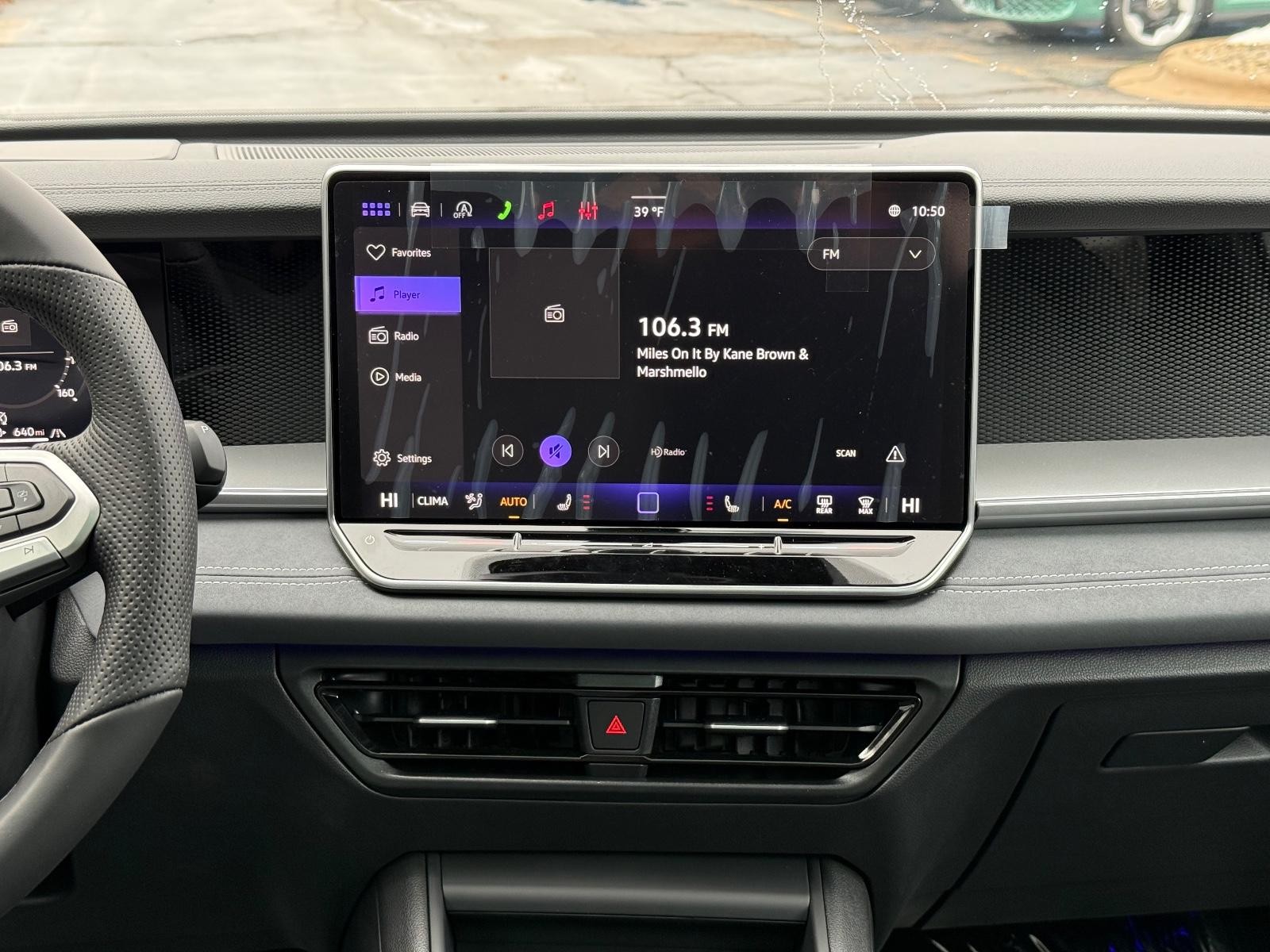 Volkswagen Tiguan Vehicle Image 07