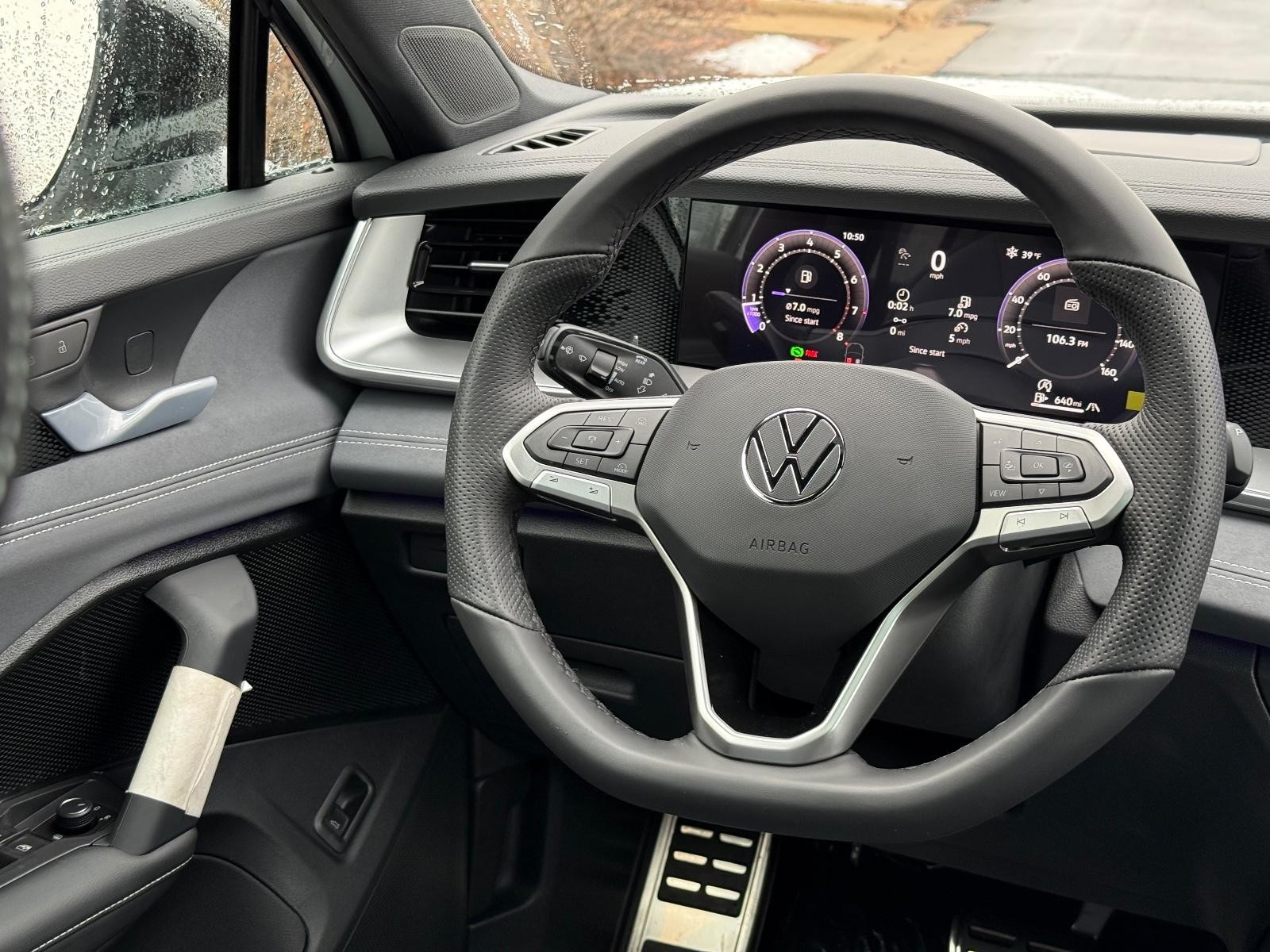 Volkswagen Tiguan Vehicle Image 08