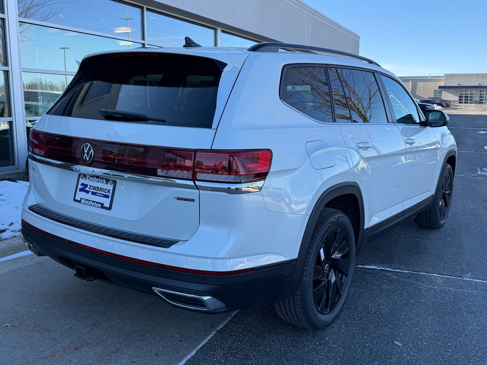 Volkswagen Atlas Vehicle Image 03