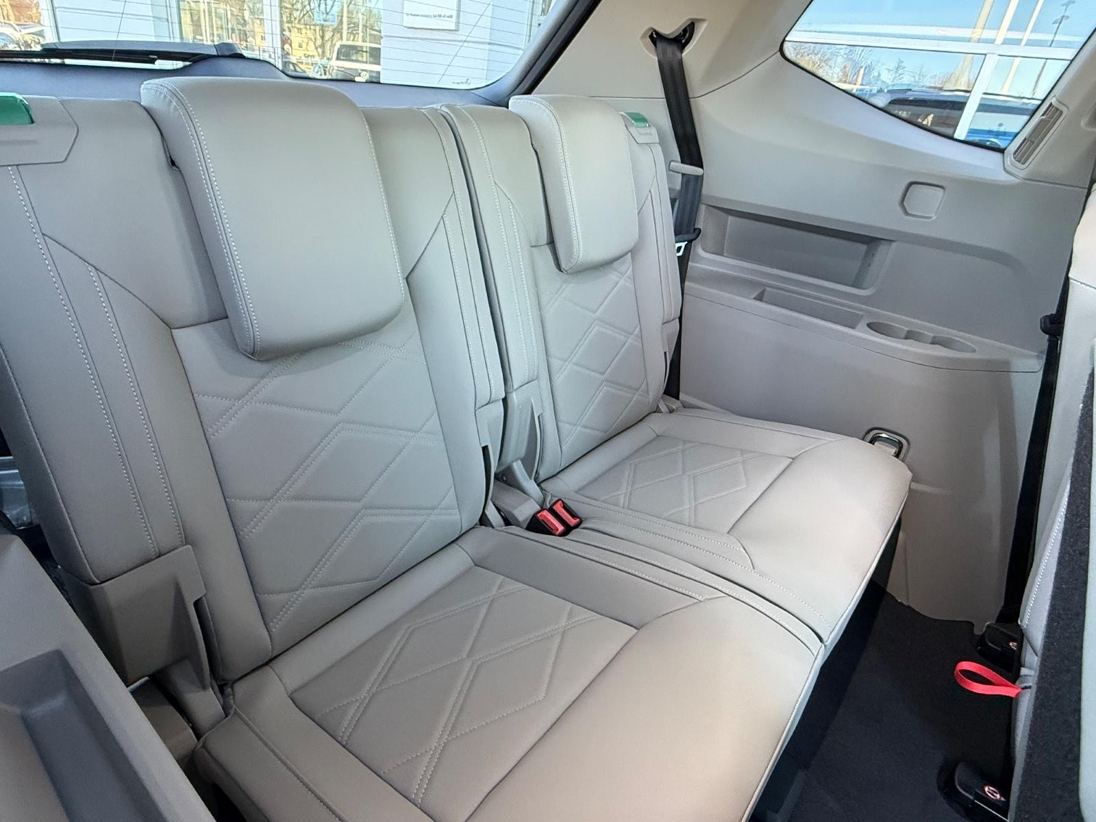 Volkswagen Atlas Vehicle Image 05