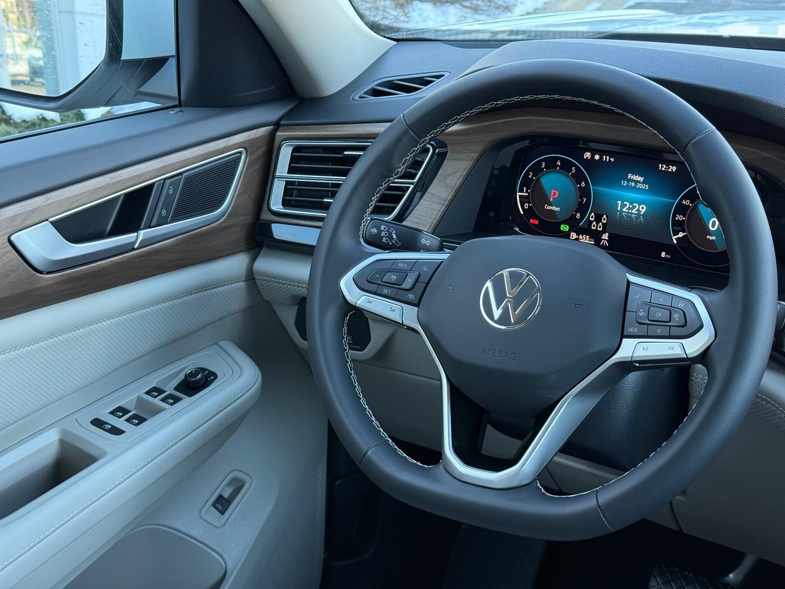 Volkswagen Atlas Vehicle Image 10