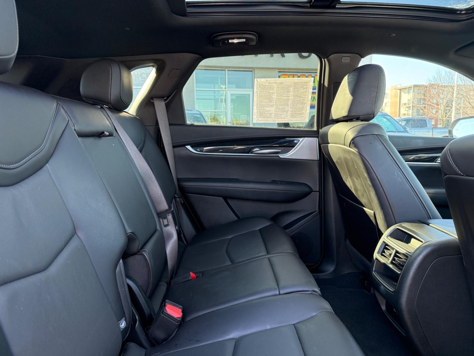 Cadillac XT5 Vehicle Image 10