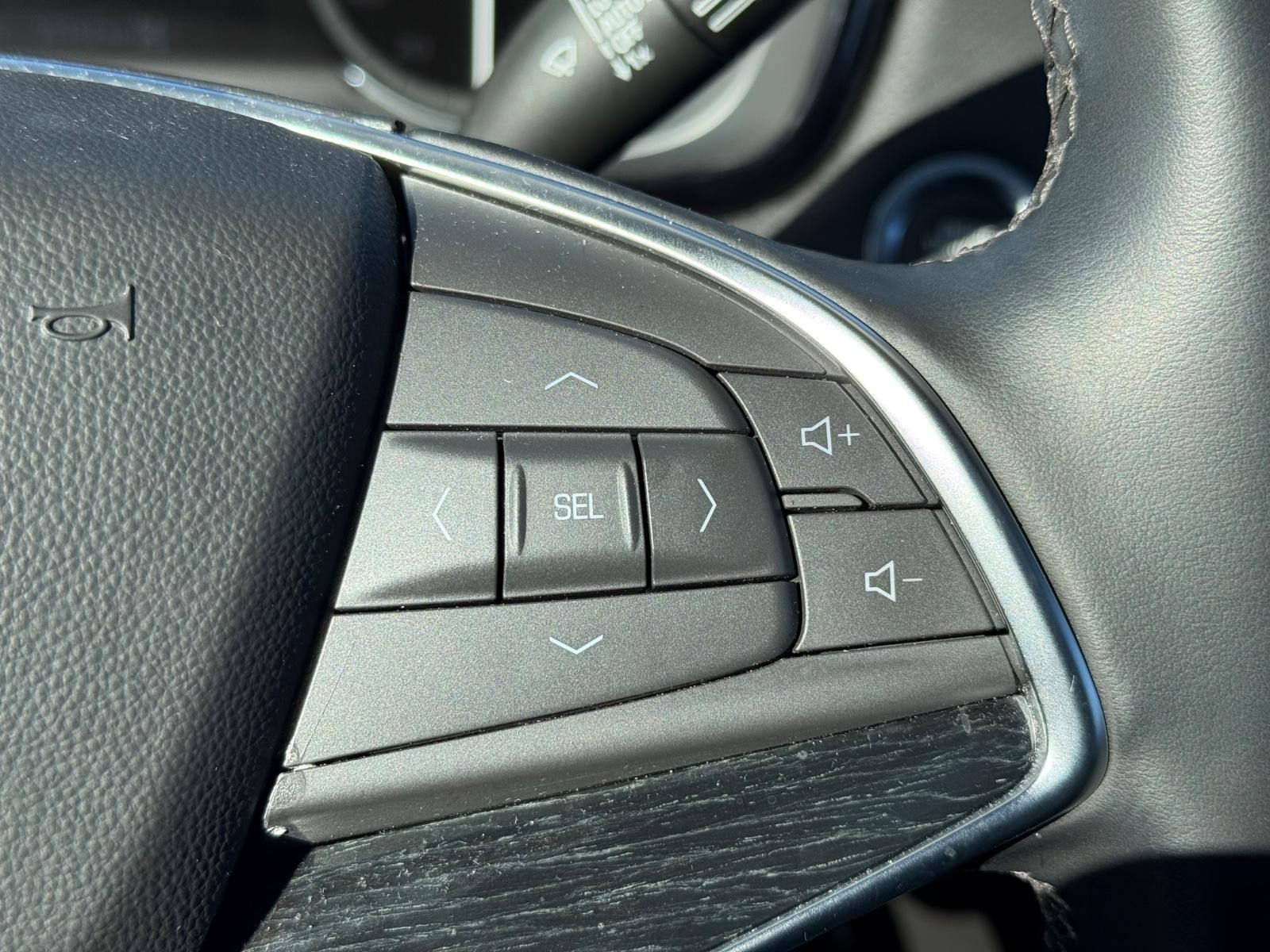 Cadillac XT5 Vehicle Image 18