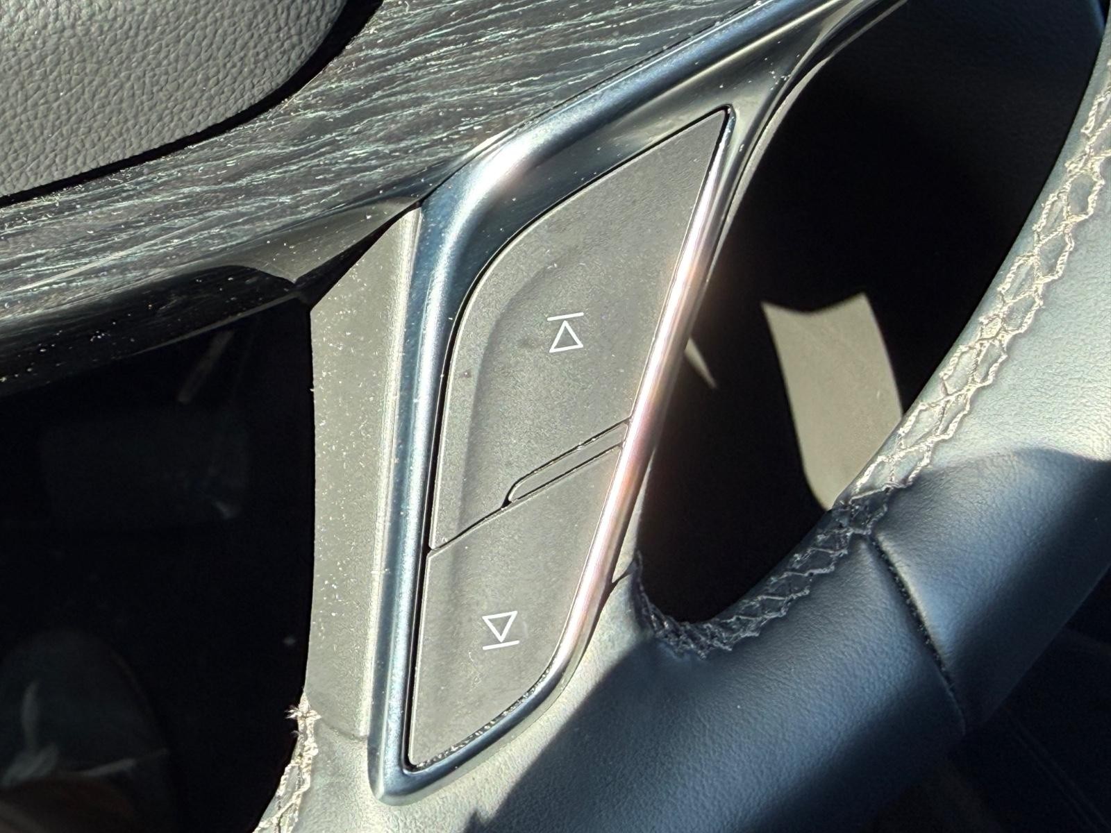 Cadillac XT5 Vehicle Image 19