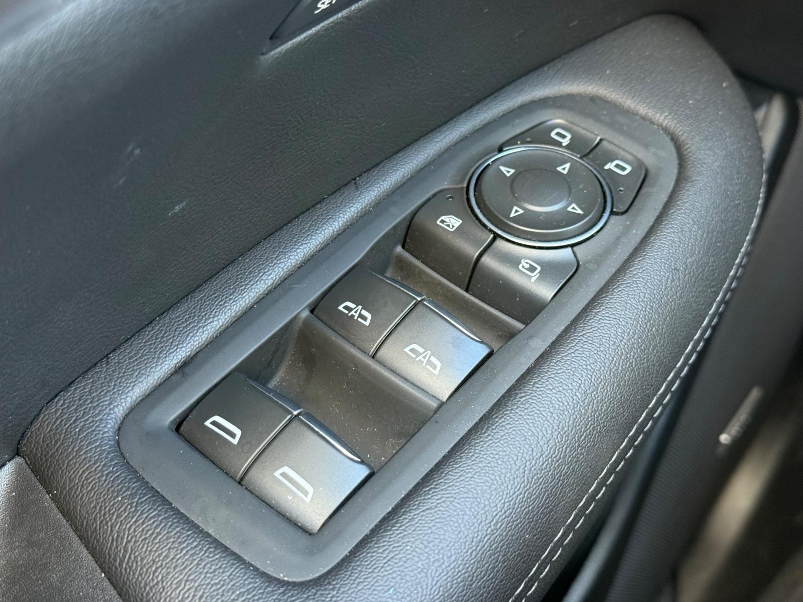 Cadillac XT5 Vehicle Image 23