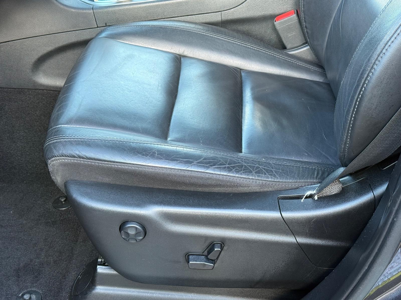 Jeep Grand Cherokee Vehicle Image 23