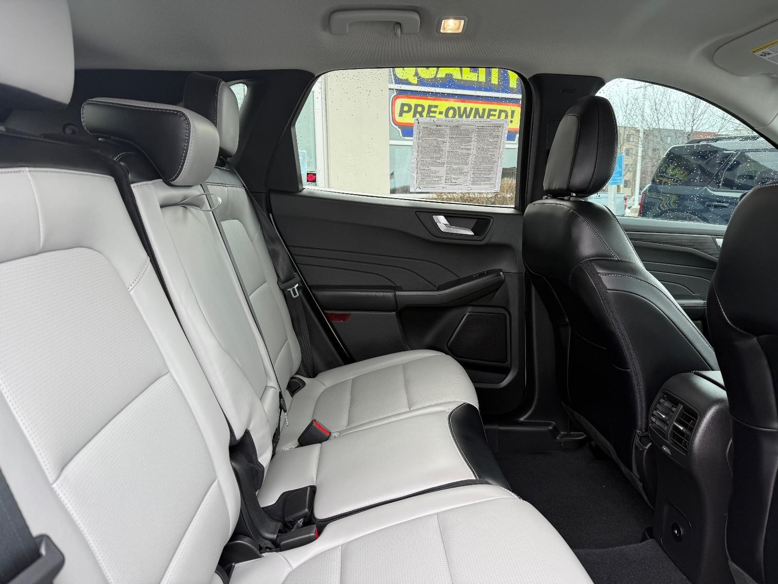 Ford Escape Vehicle Image 10