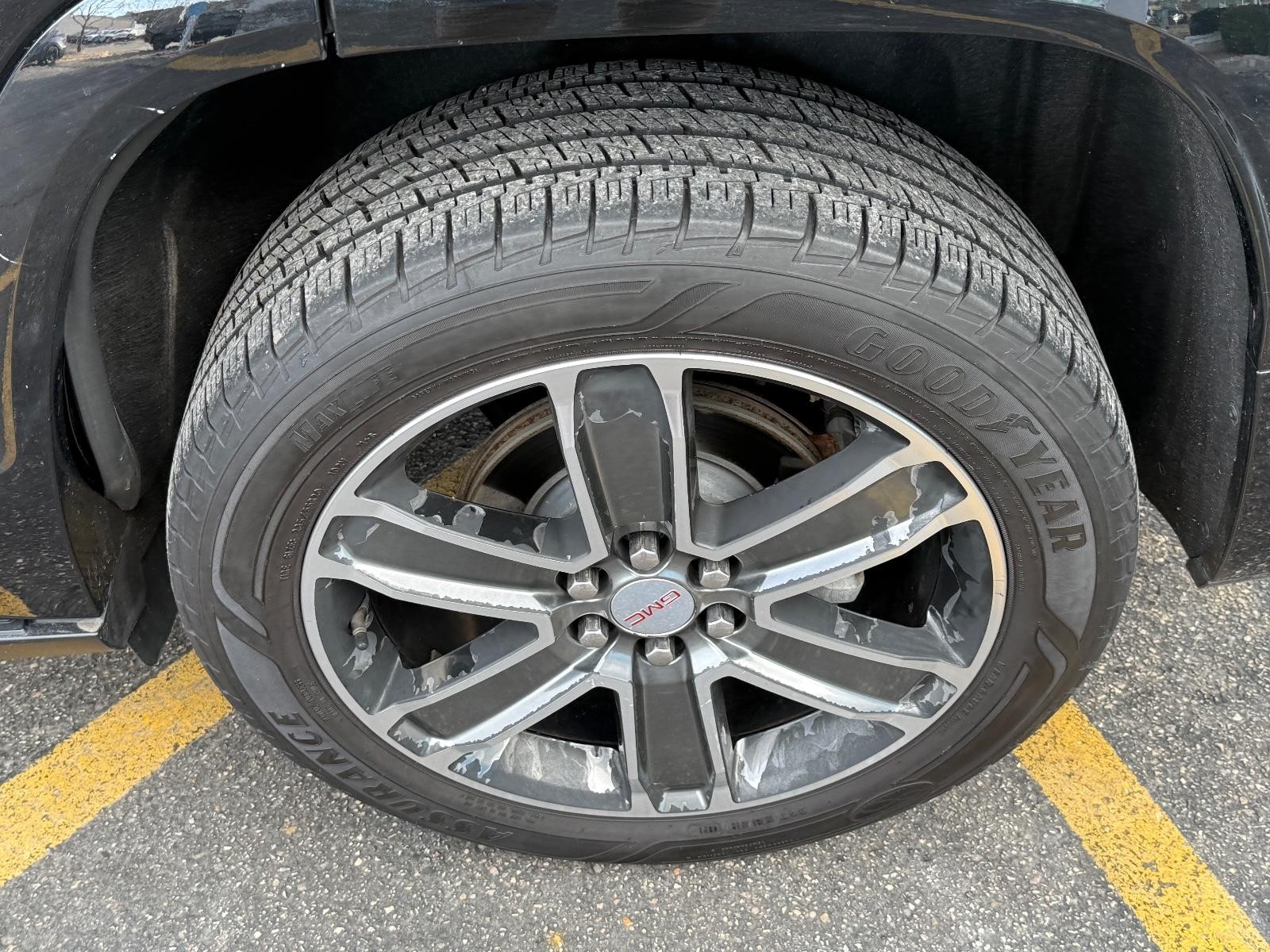 GMC Acadia Vehicle Image 07