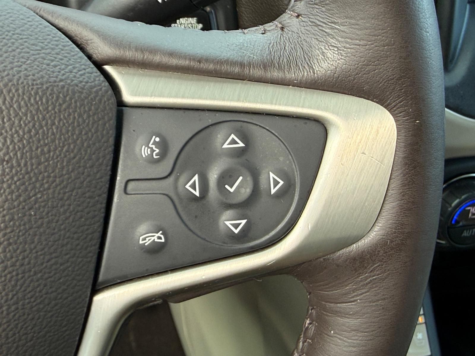 GMC Acadia Vehicle Image 18