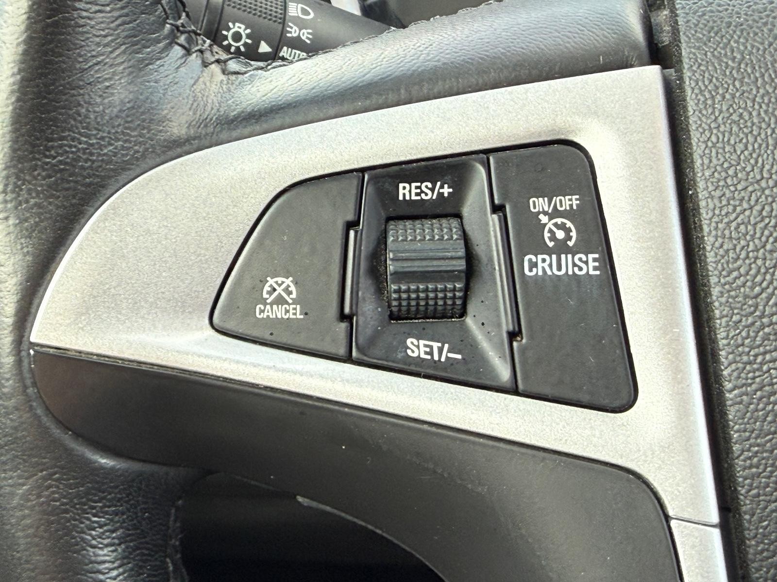 Chevrolet Equinox Vehicle Full-screen Gallery Image 16