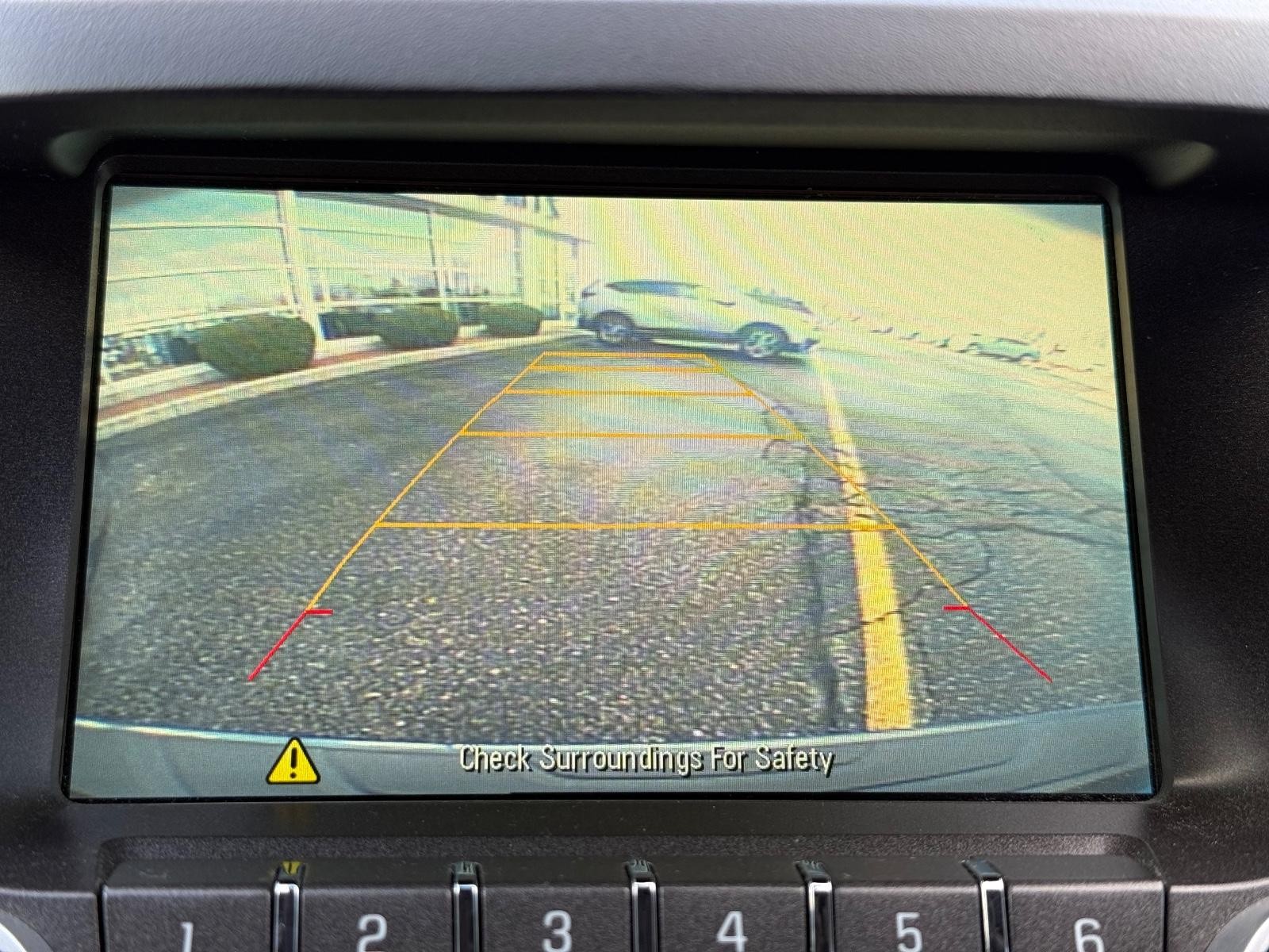 Chevrolet Equinox Vehicle Full-screen Gallery Image 19