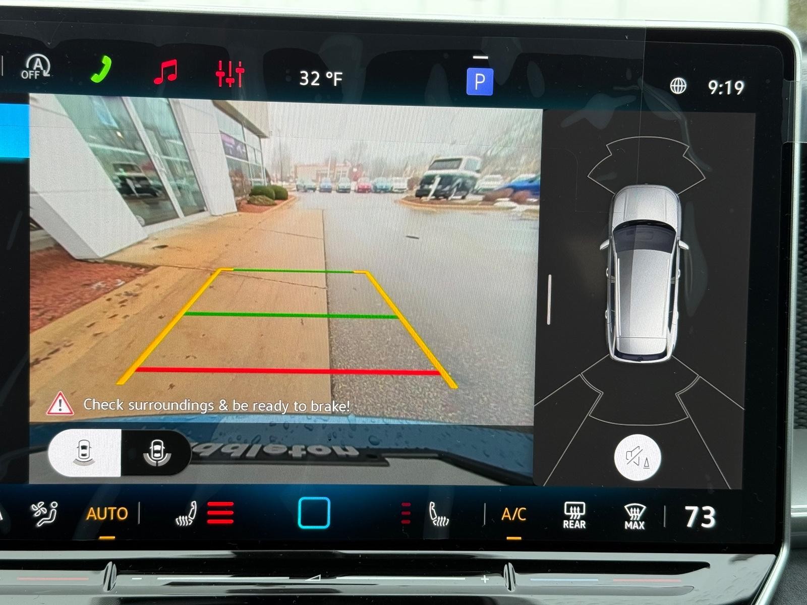 Volkswagen Tiguan Vehicle Image 13