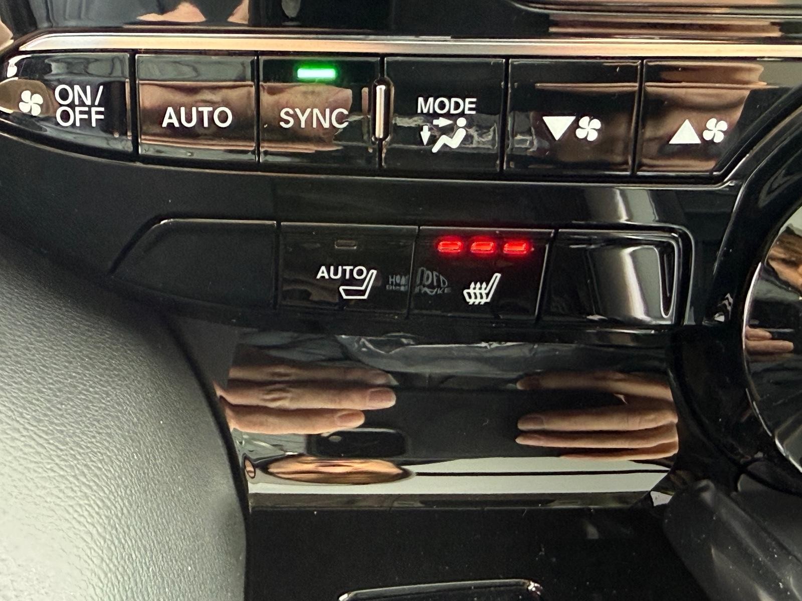 Acura MDX Vehicle Image 14