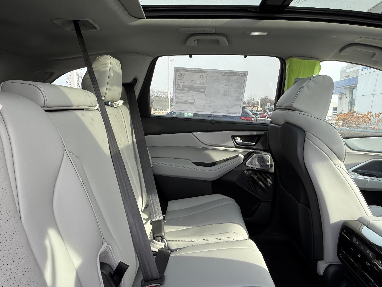 Acura MDX Vehicle Image 05